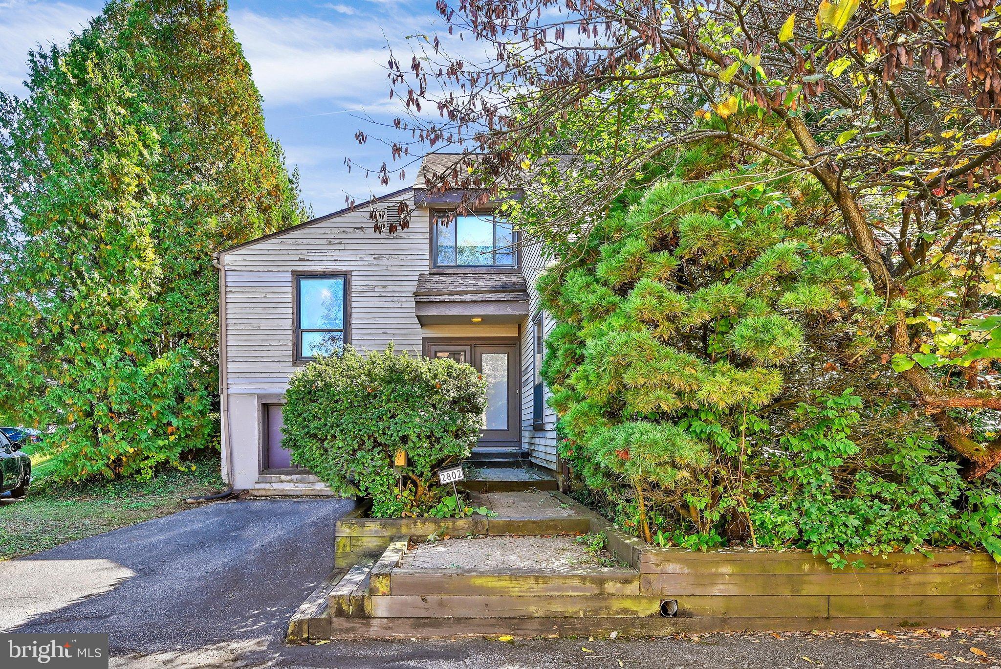2802 WESTGATE DRIVE