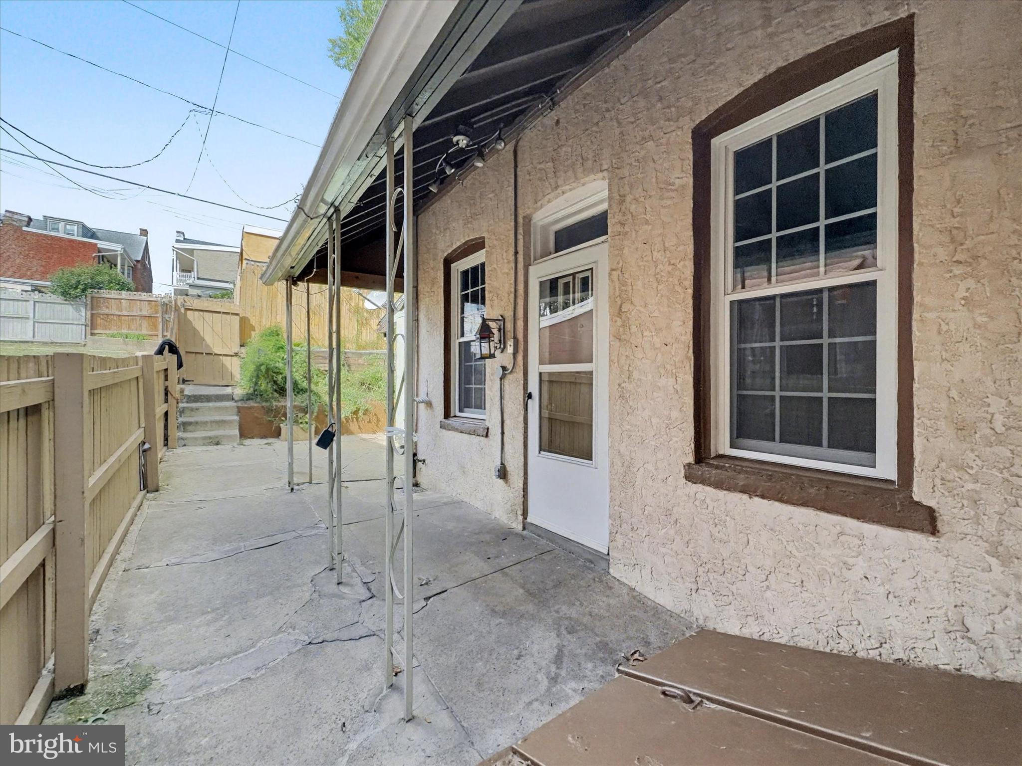 CABBAGE HILL - Residential