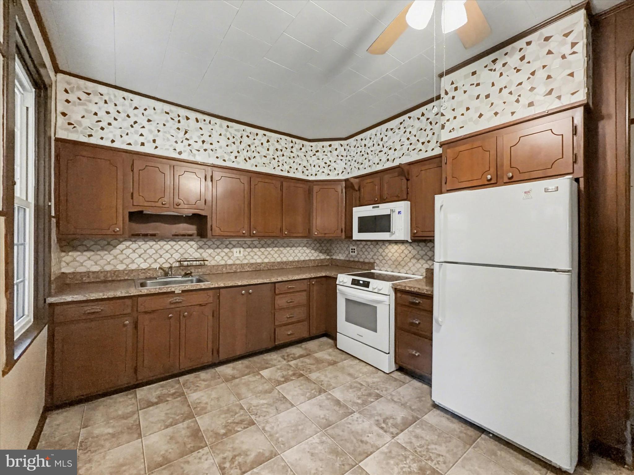 CABBAGE HILL - Residential