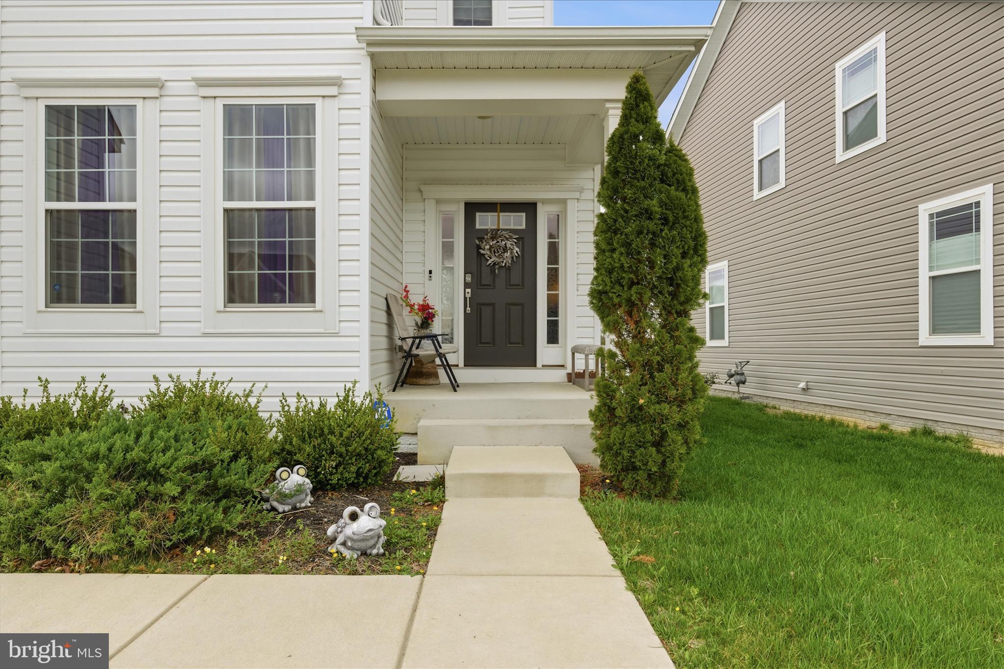 4529 SHAKESPEARE CIRCLE