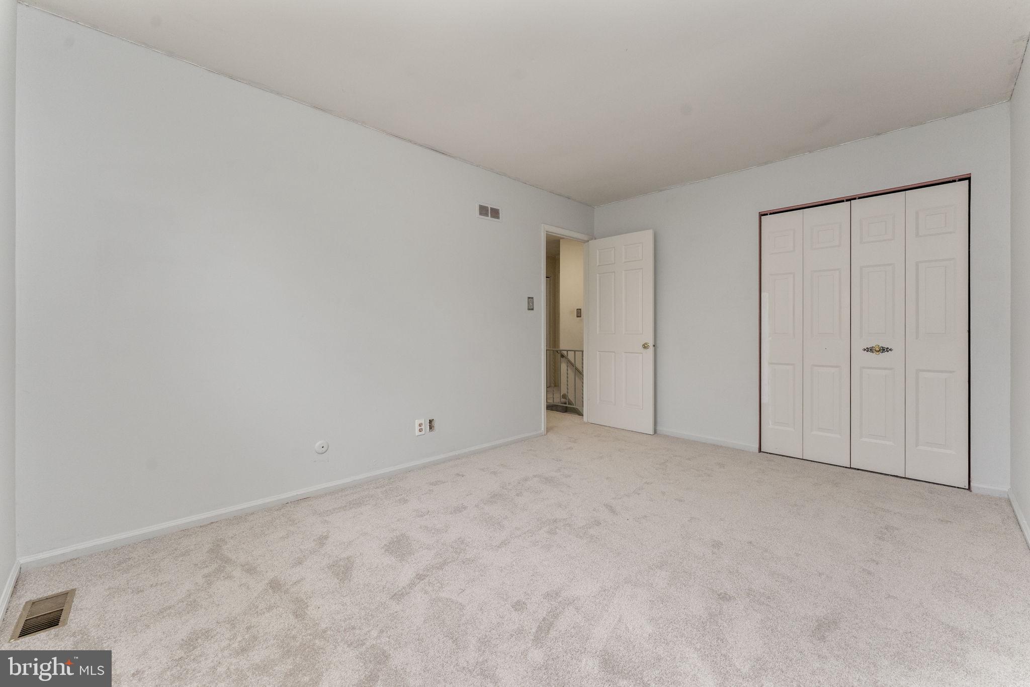 STONEGATE VILLAGE - Residential