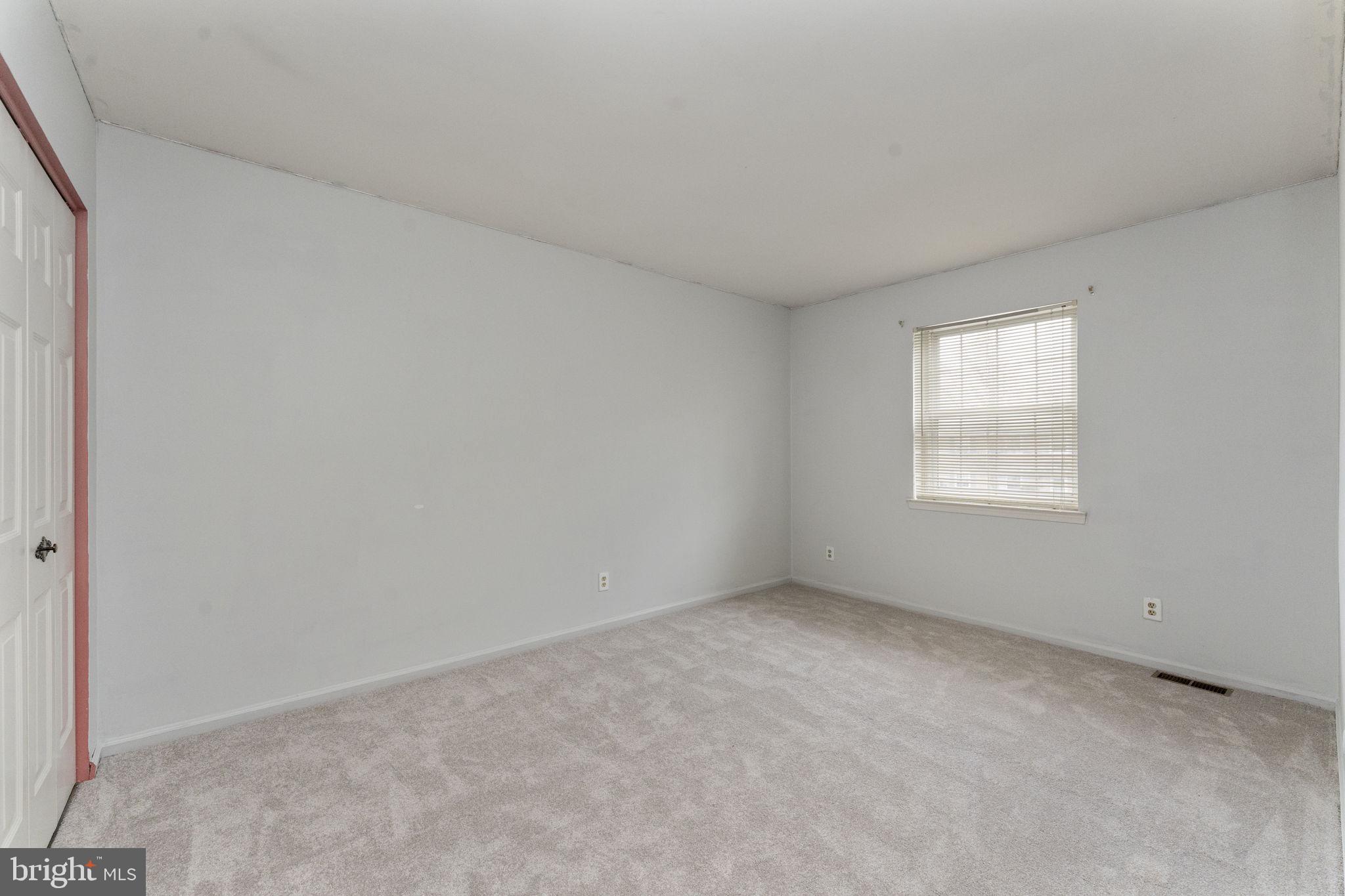 STONEGATE VILLAGE - Residential