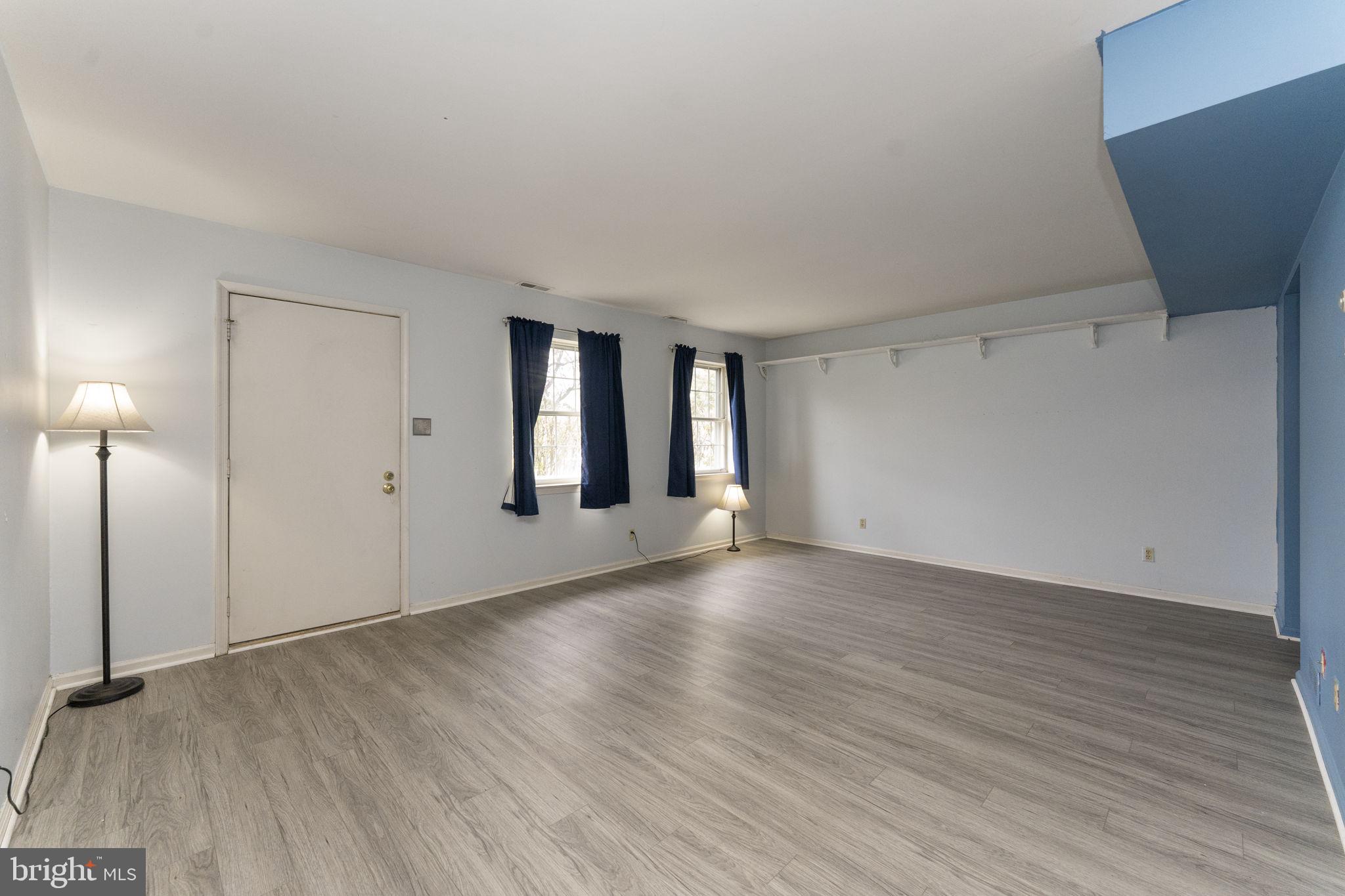 STONEGATE VILLAGE - Residential