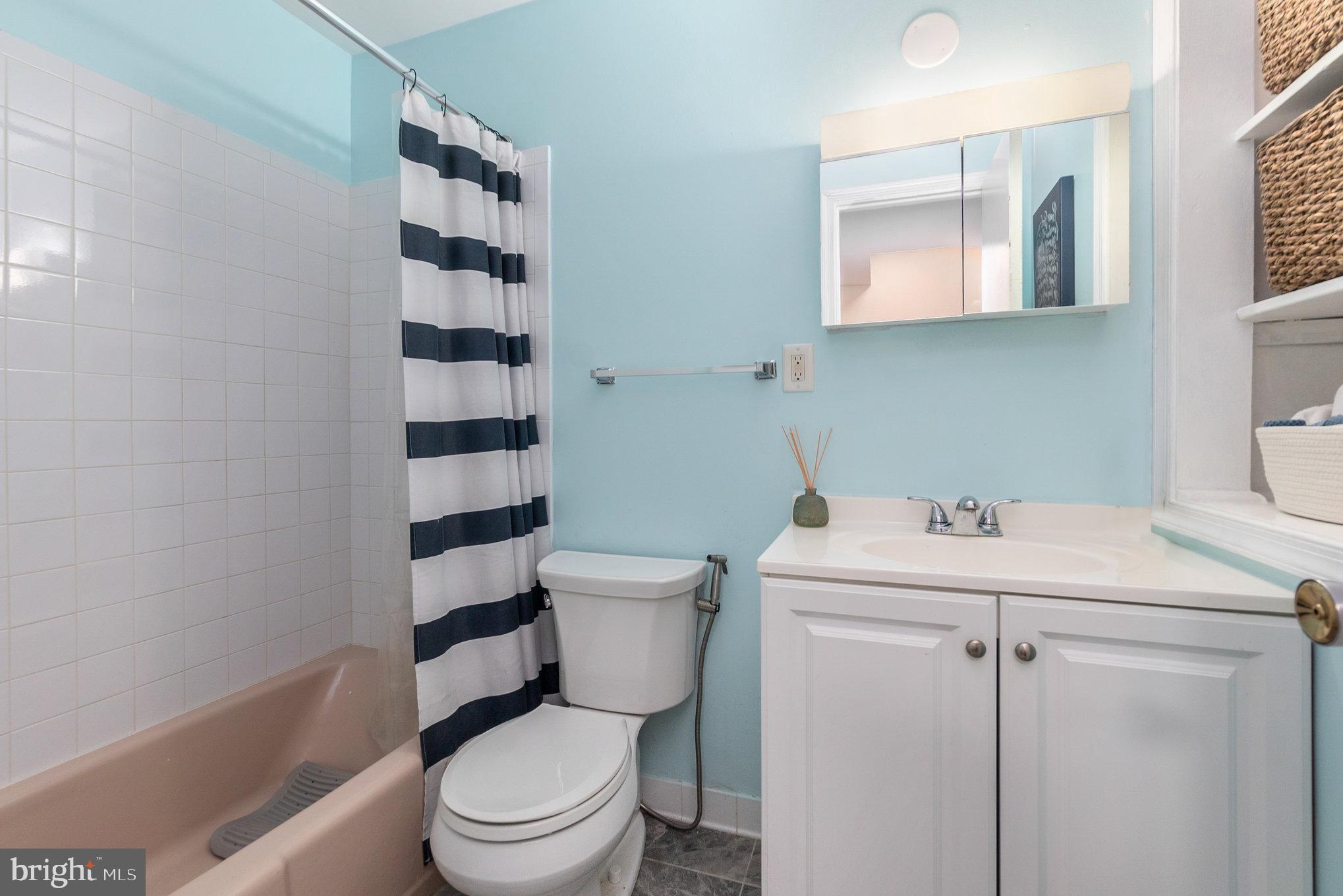 MOORINGS OF OCCOQUAN CON - Residential