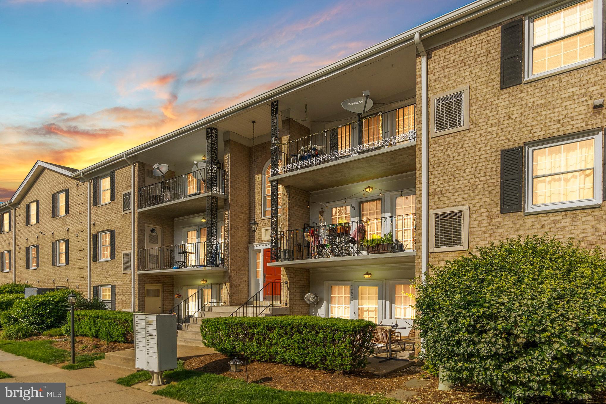 MOORINGS OF OCCOQUAN CON - Residential