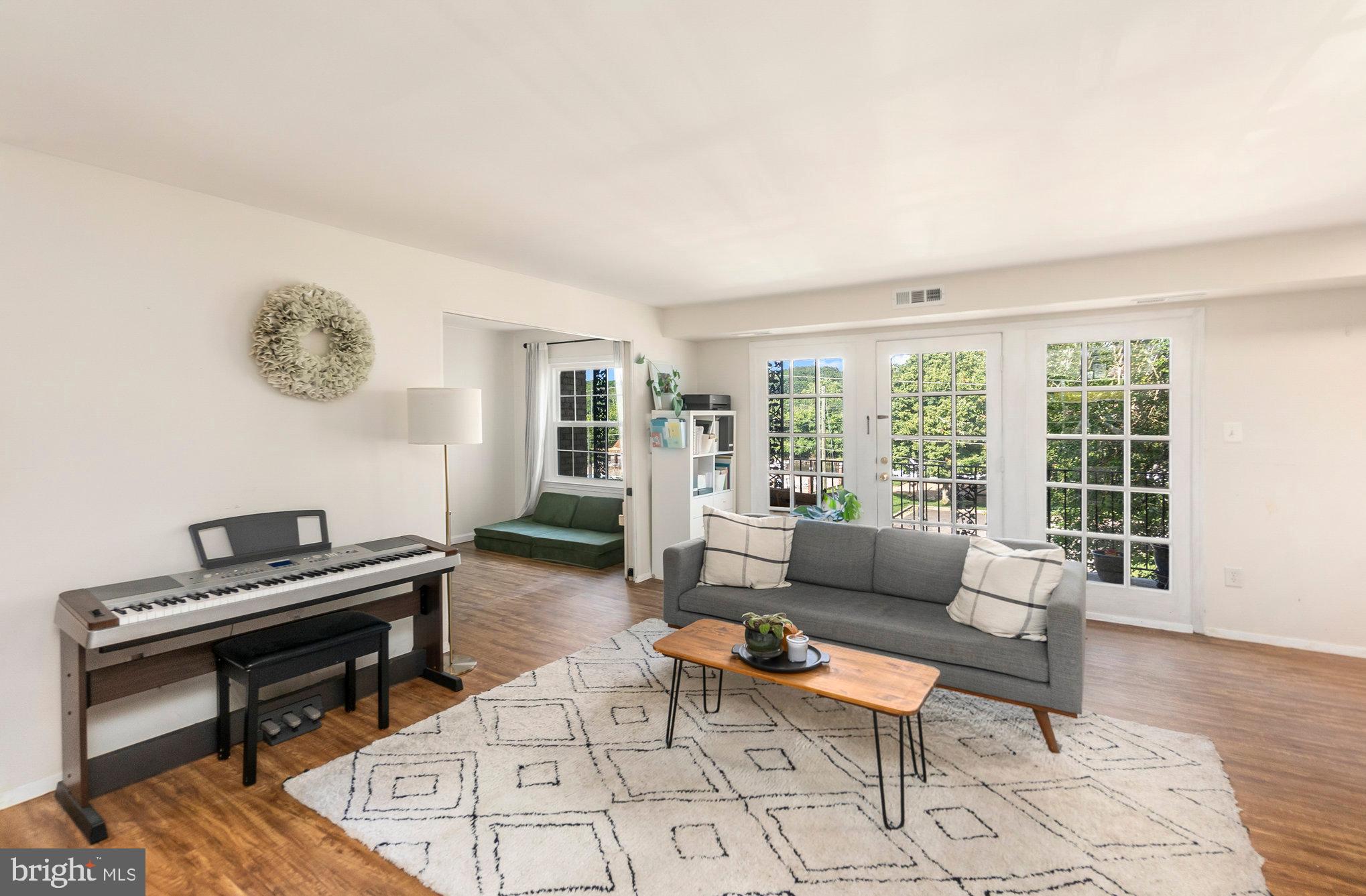 MOORINGS OF OCCOQUAN CON - Residential