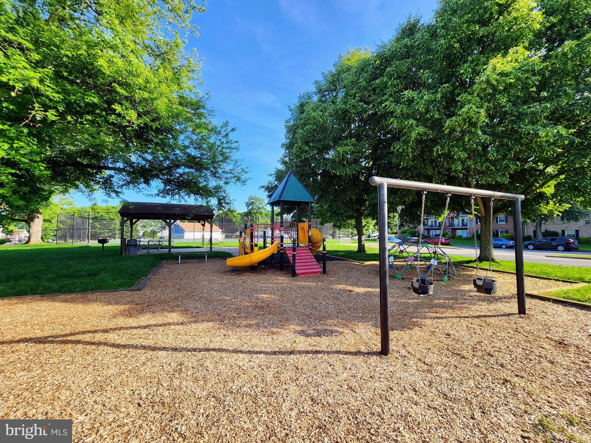 MOORINGS OF OCCOQUAN CON - Residential