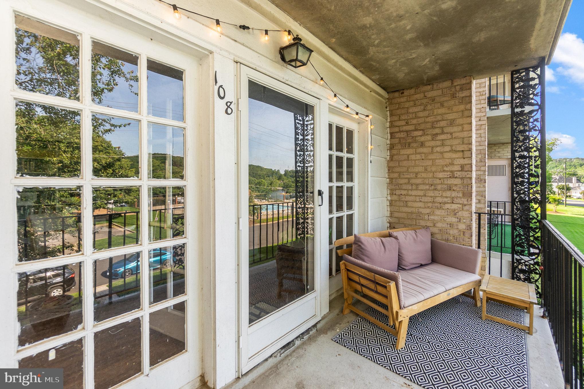 MOORINGS OF OCCOQUAN CON - Residential