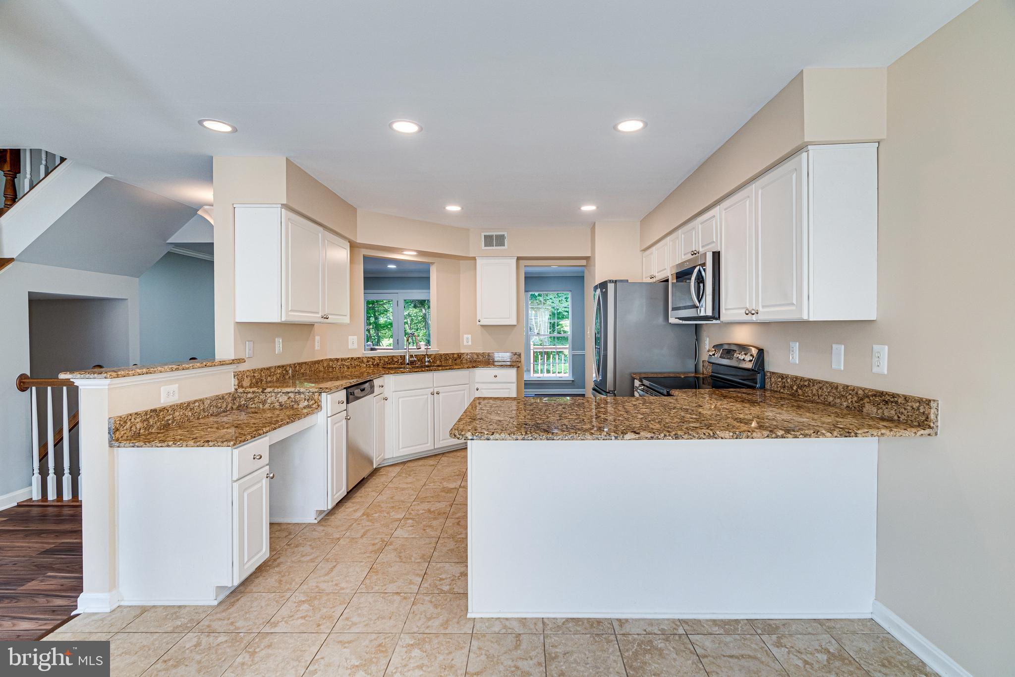 KINGSTOWNE - Residential Lease