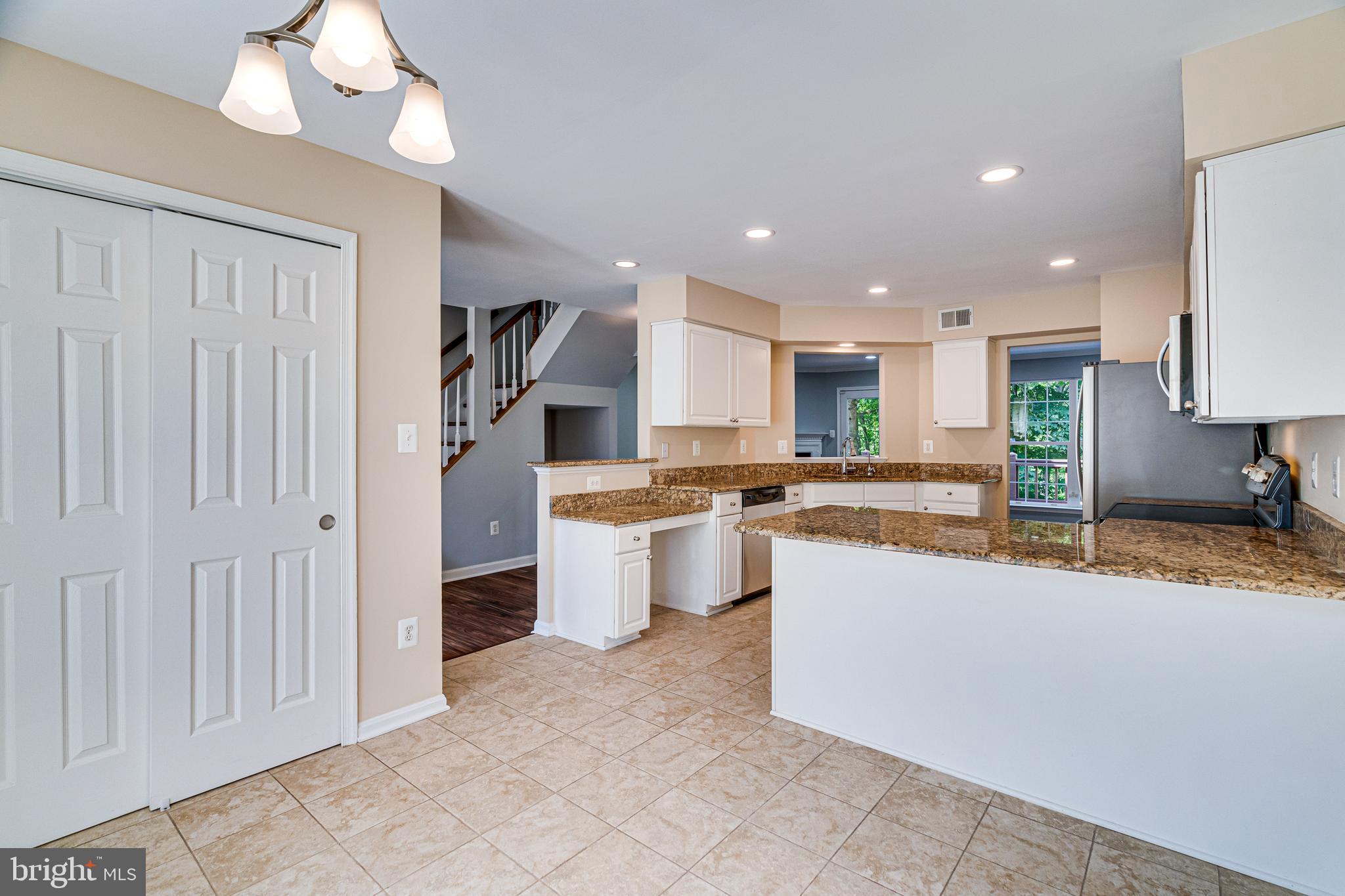 KINGSTOWNE - Residential Lease