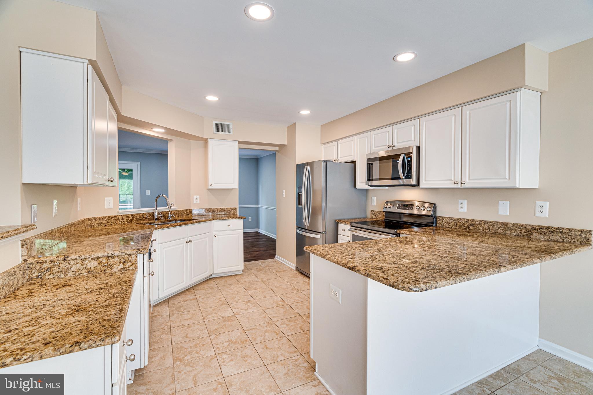 KINGSTOWNE - Residential Lease