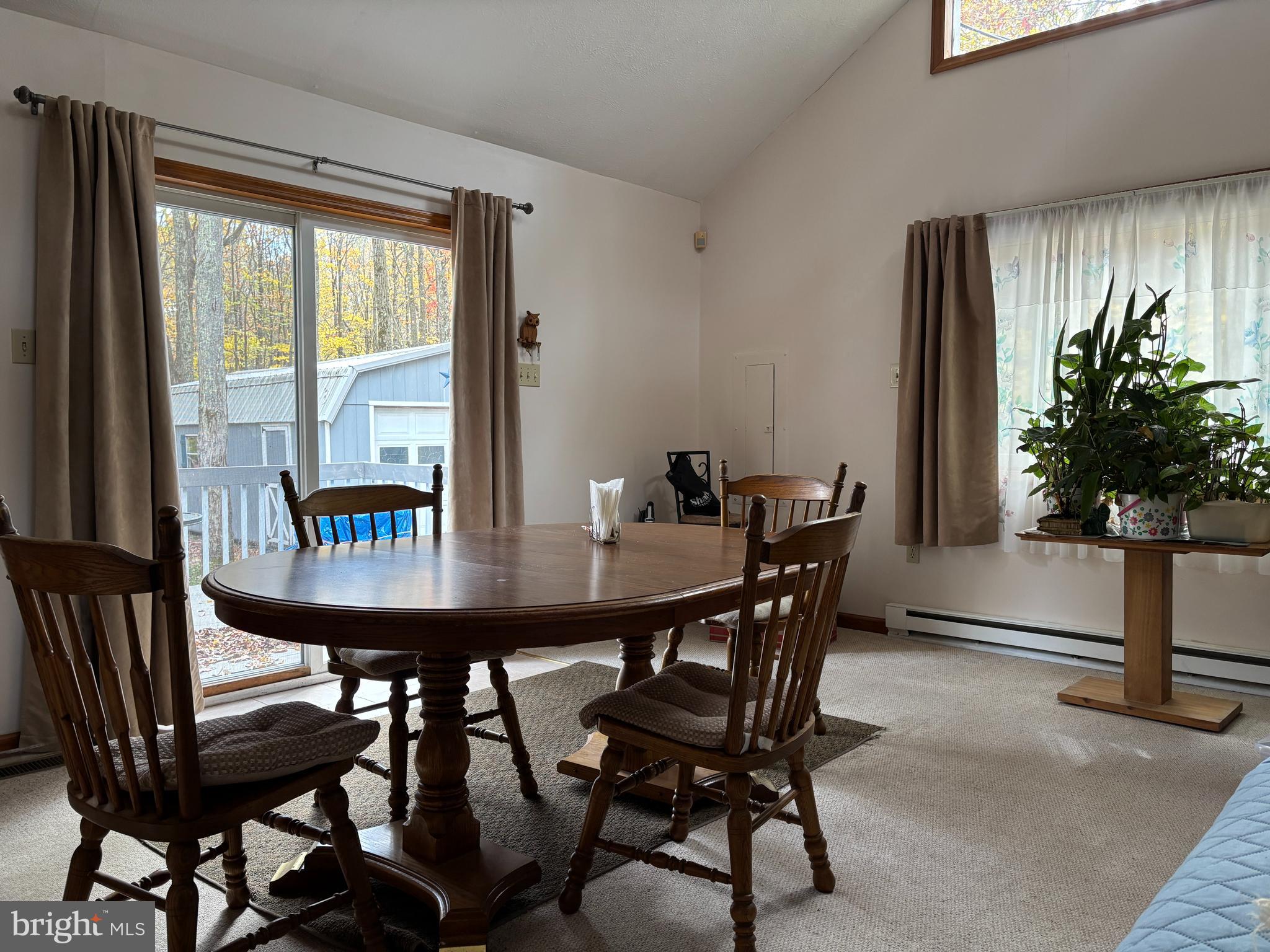 TOWAMENSING TRAILS - Residential