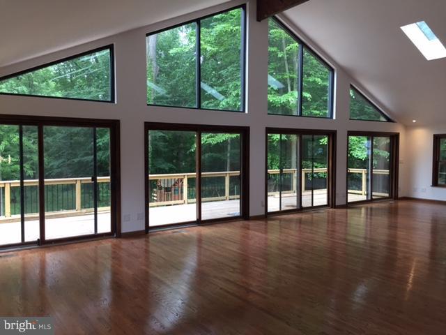 NORTH SPRINGFIELD - Residential Lease