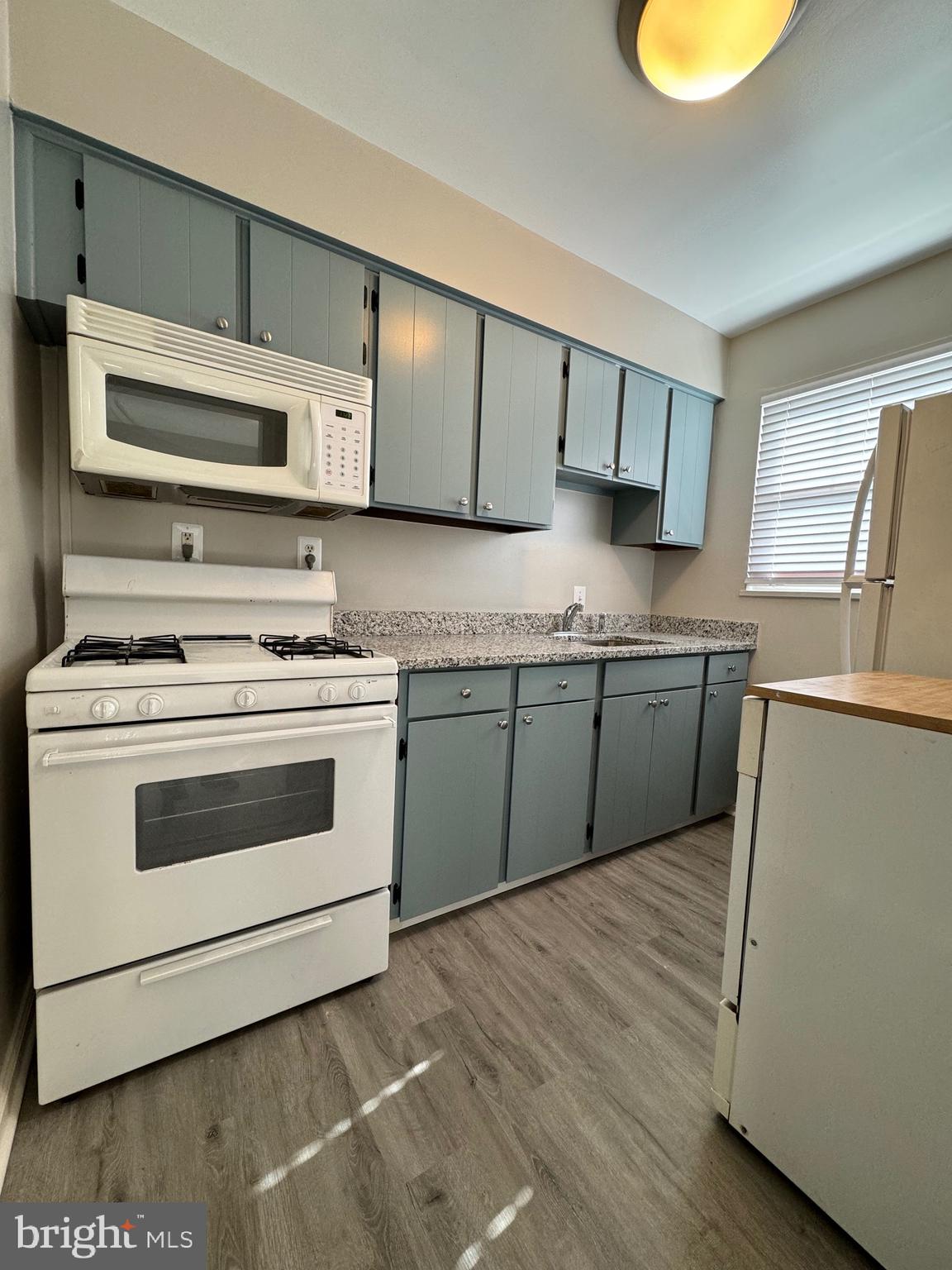 1404 12TH STREET N 27