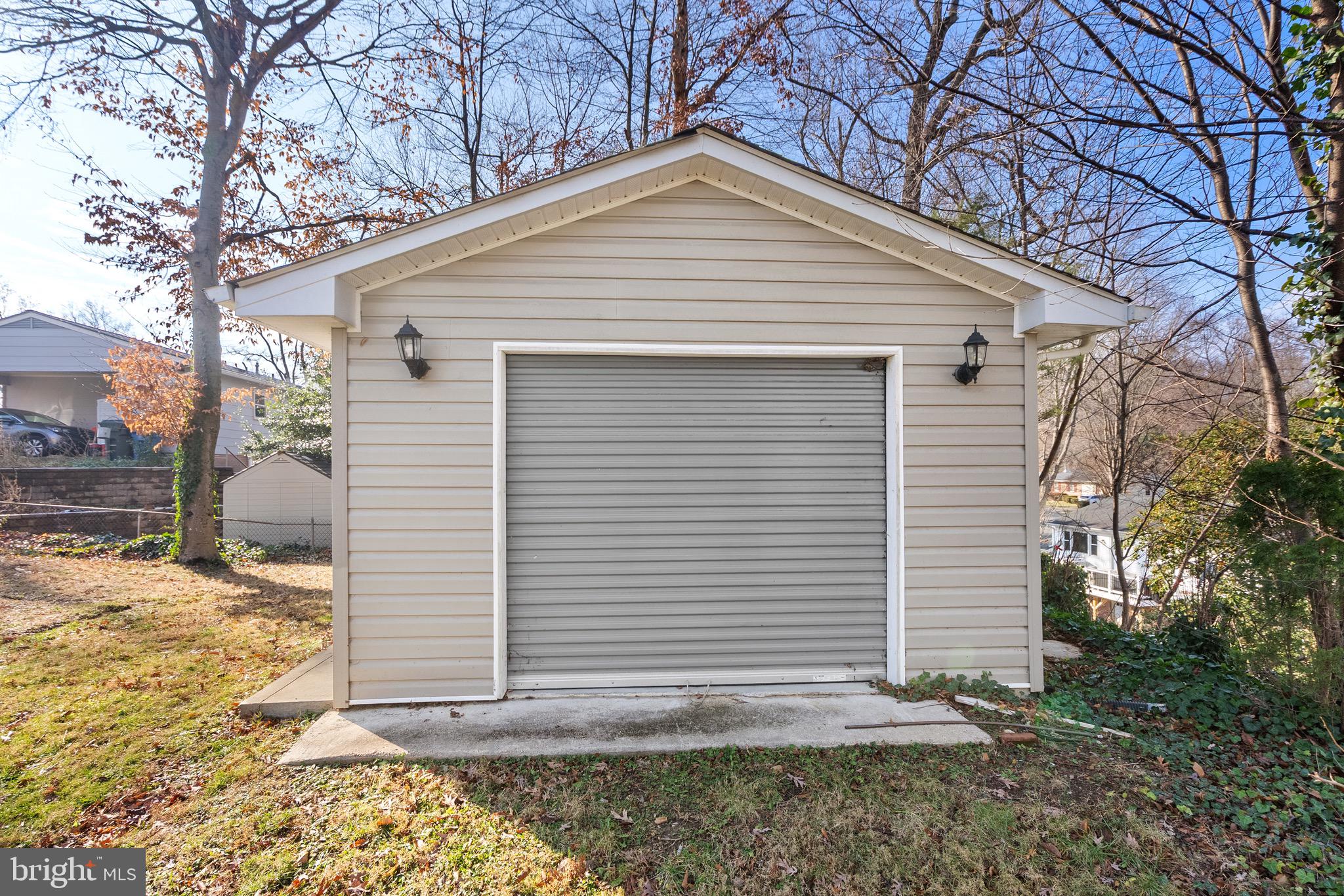 ROLLING VALLEY - Residential