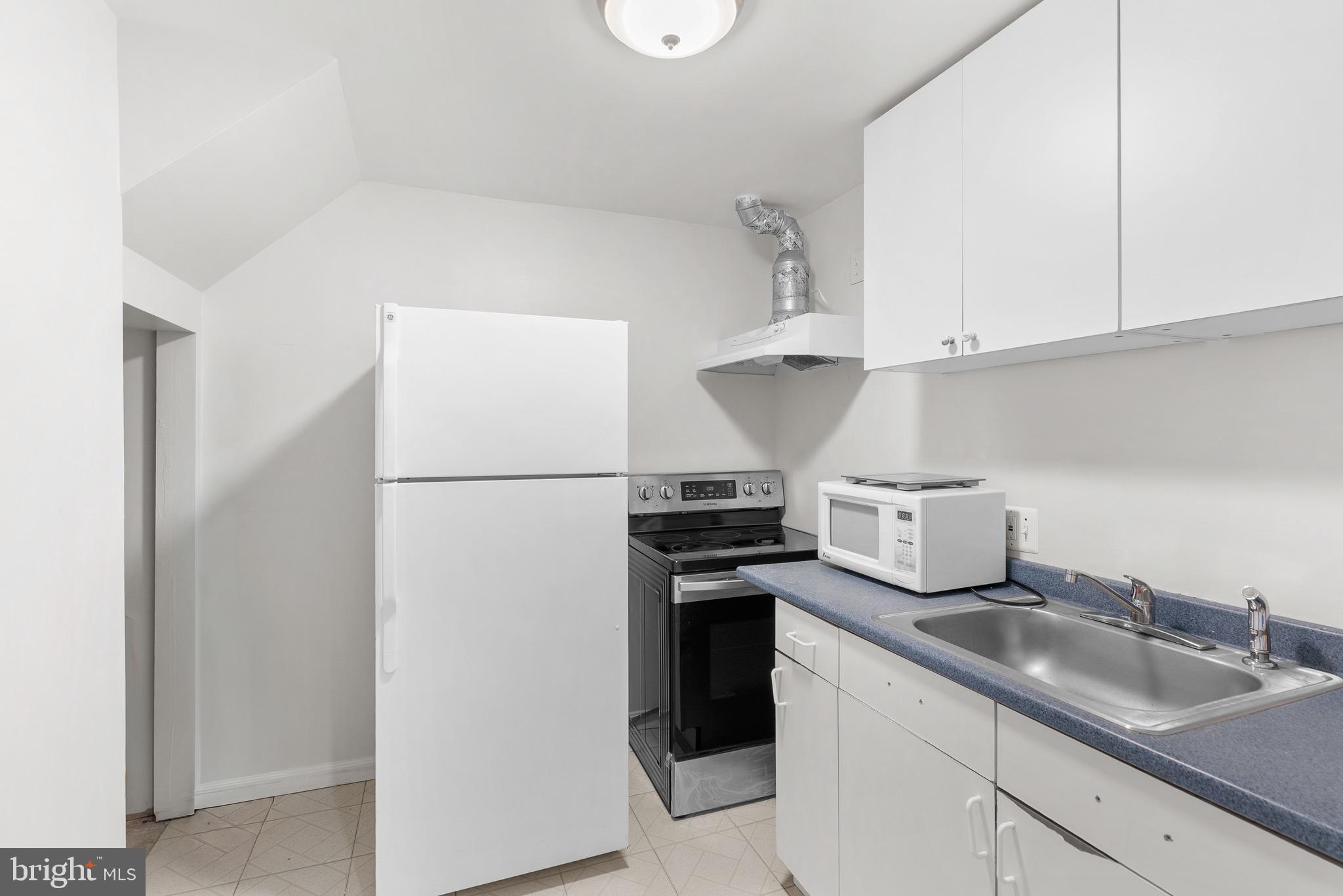 ROLLING VALLEY - Residential