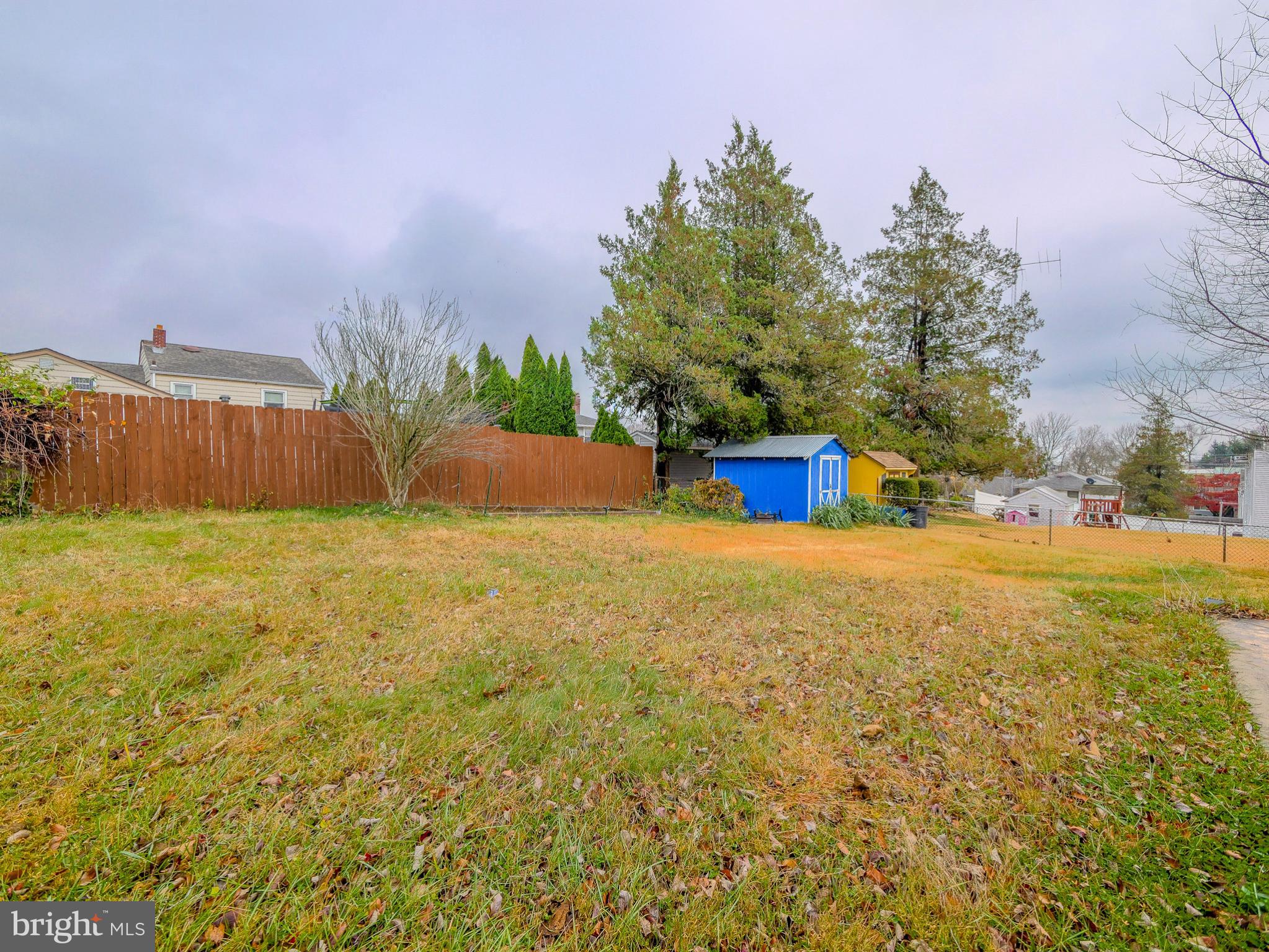 LAWRENCE PARK - Residential