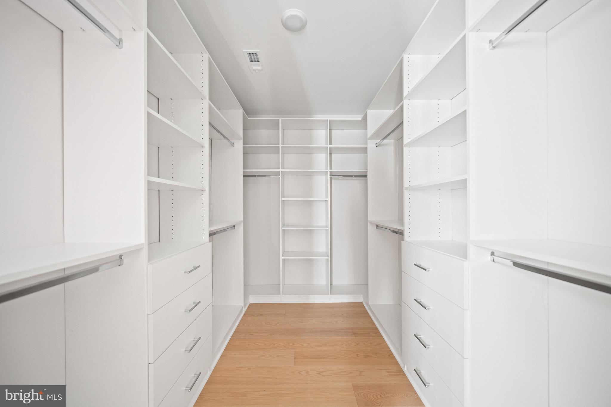 OBSERVATORY CIRCLE - Residential