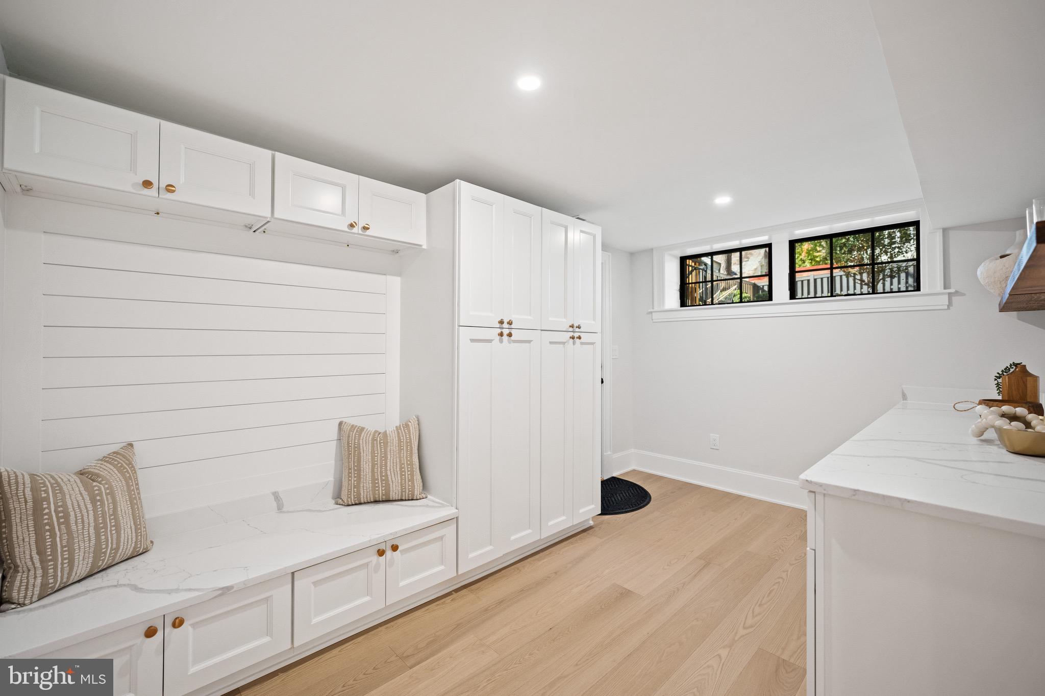 OBSERVATORY CIRCLE - Residential