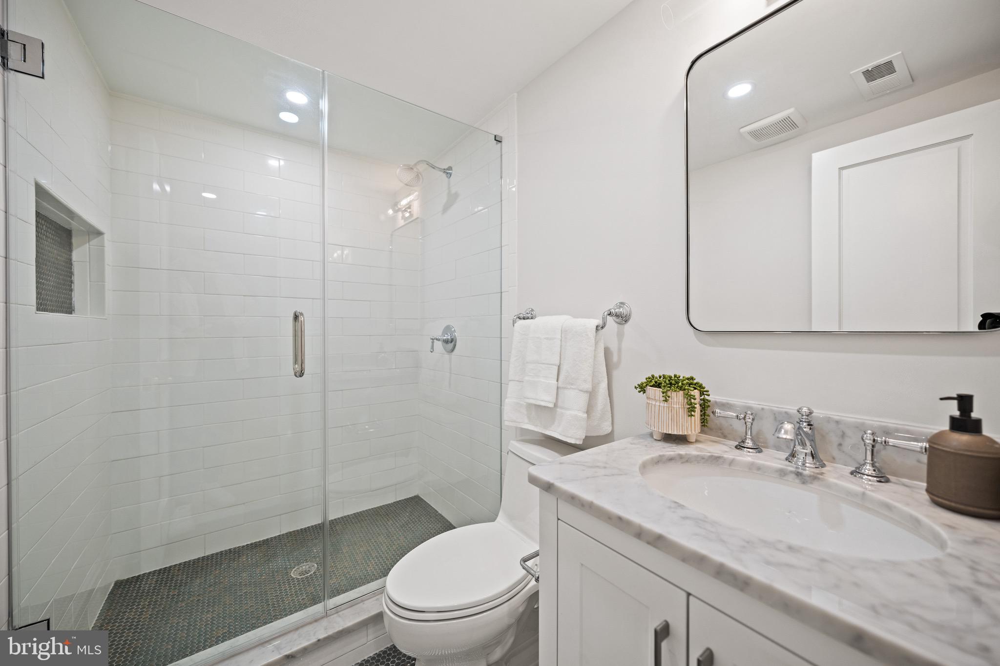 OBSERVATORY CIRCLE - Residential