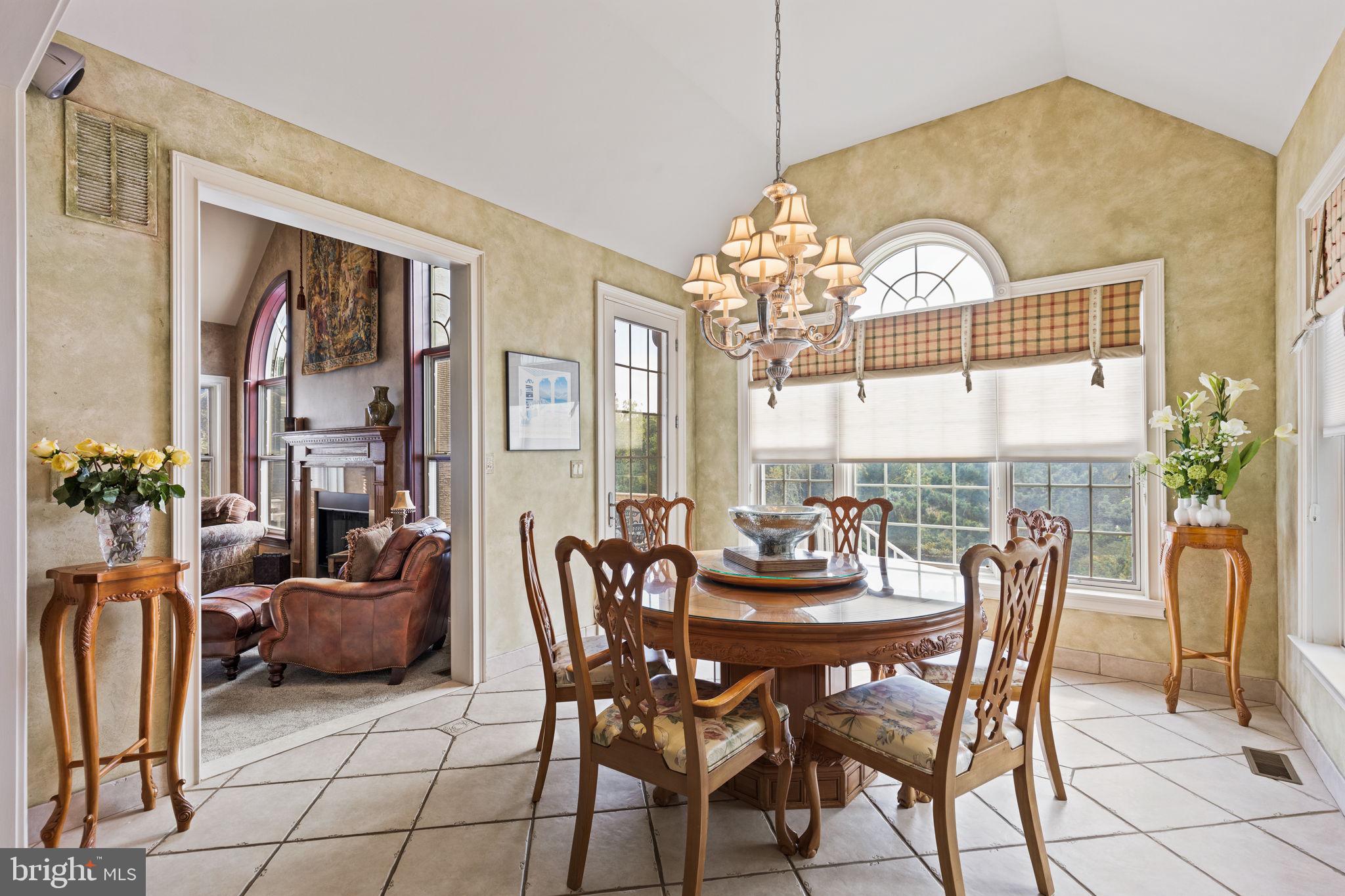 WHITEMARSH CHASE - Residential