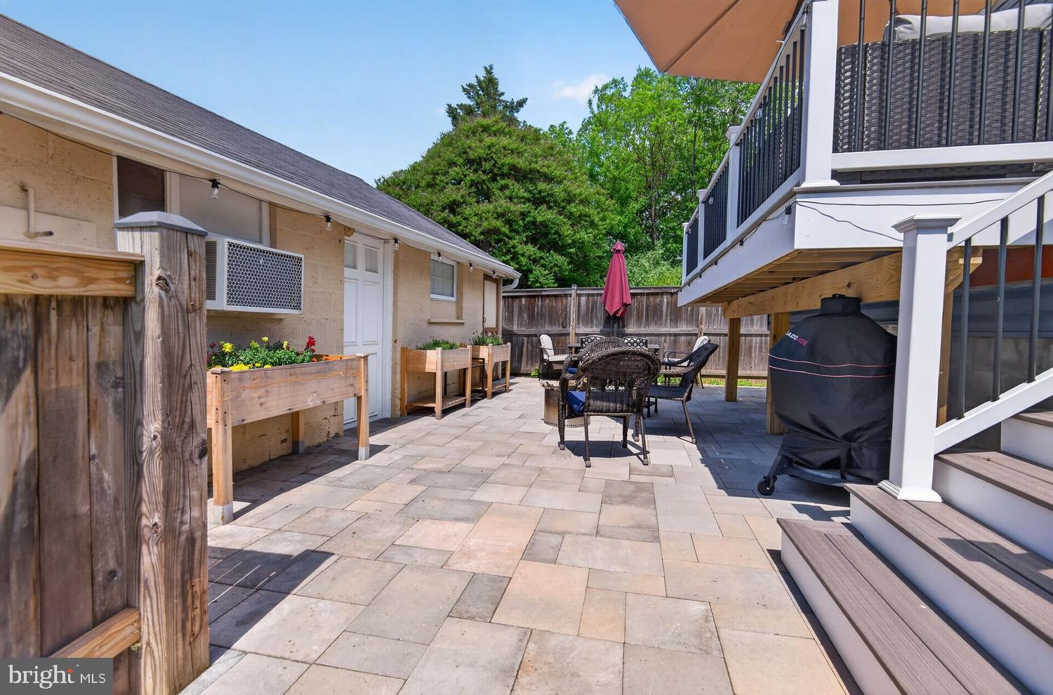 SOUTHGATE - Residential