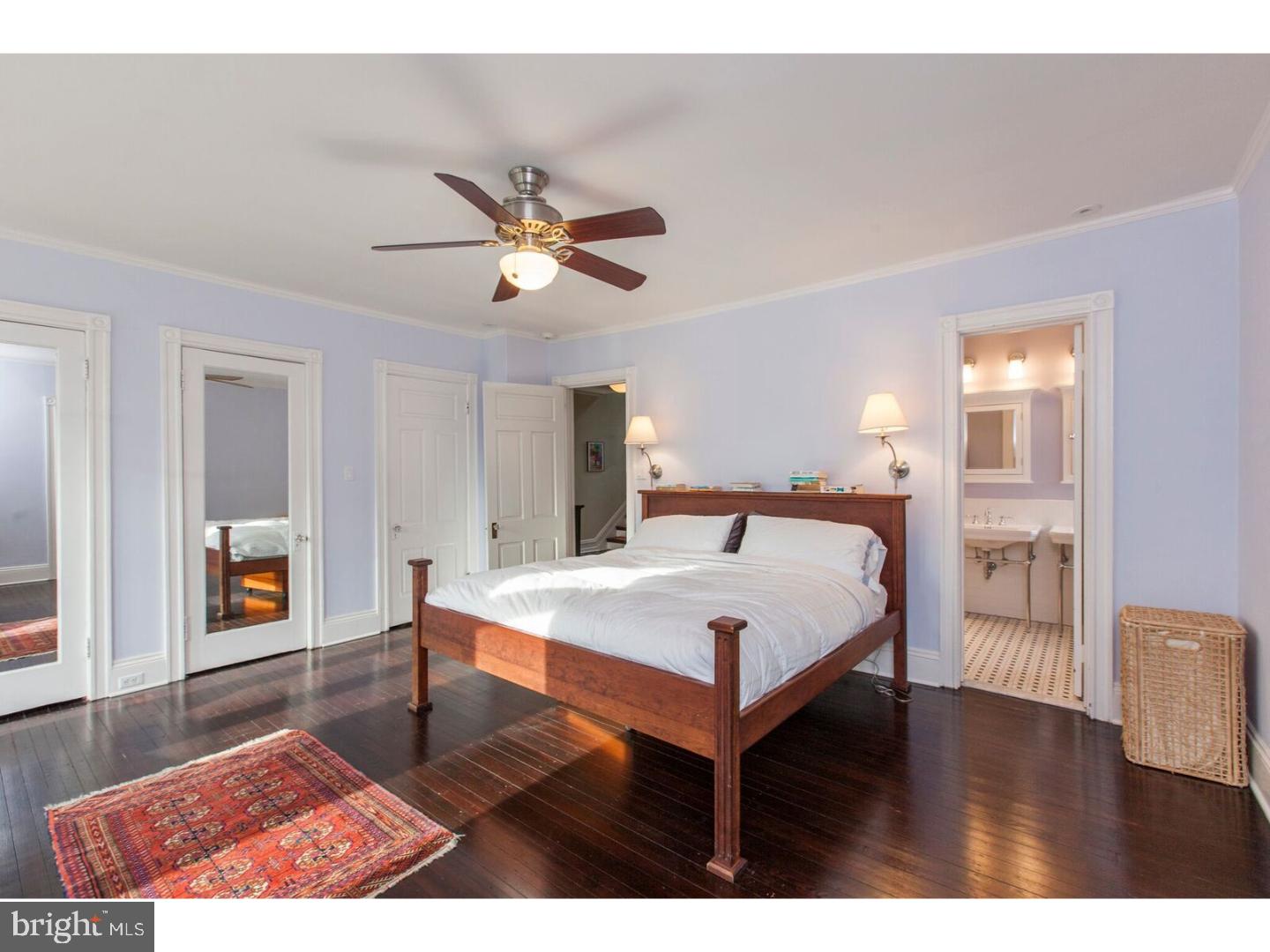 CHESTNUT HILL - Residential