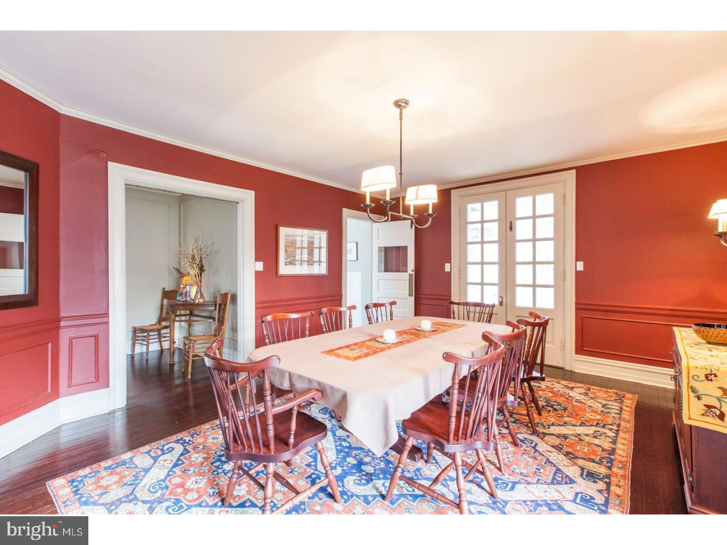 CHESTNUT HILL - Residential