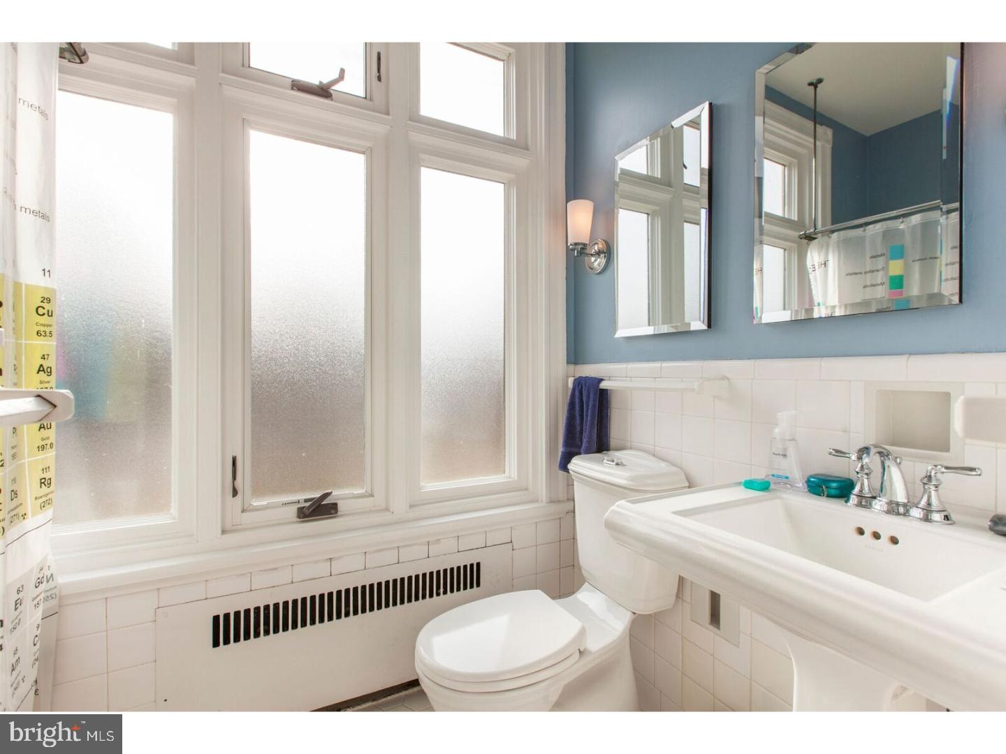 CHESTNUT HILL - Residential