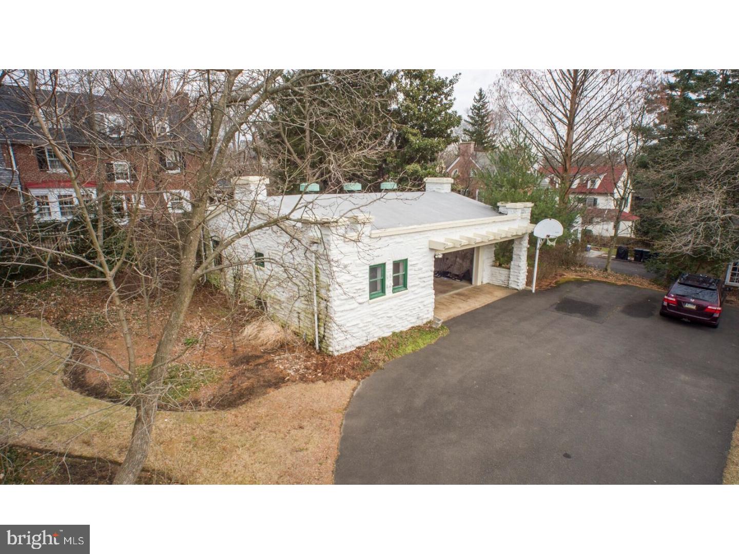 CHESTNUT HILL - Residential