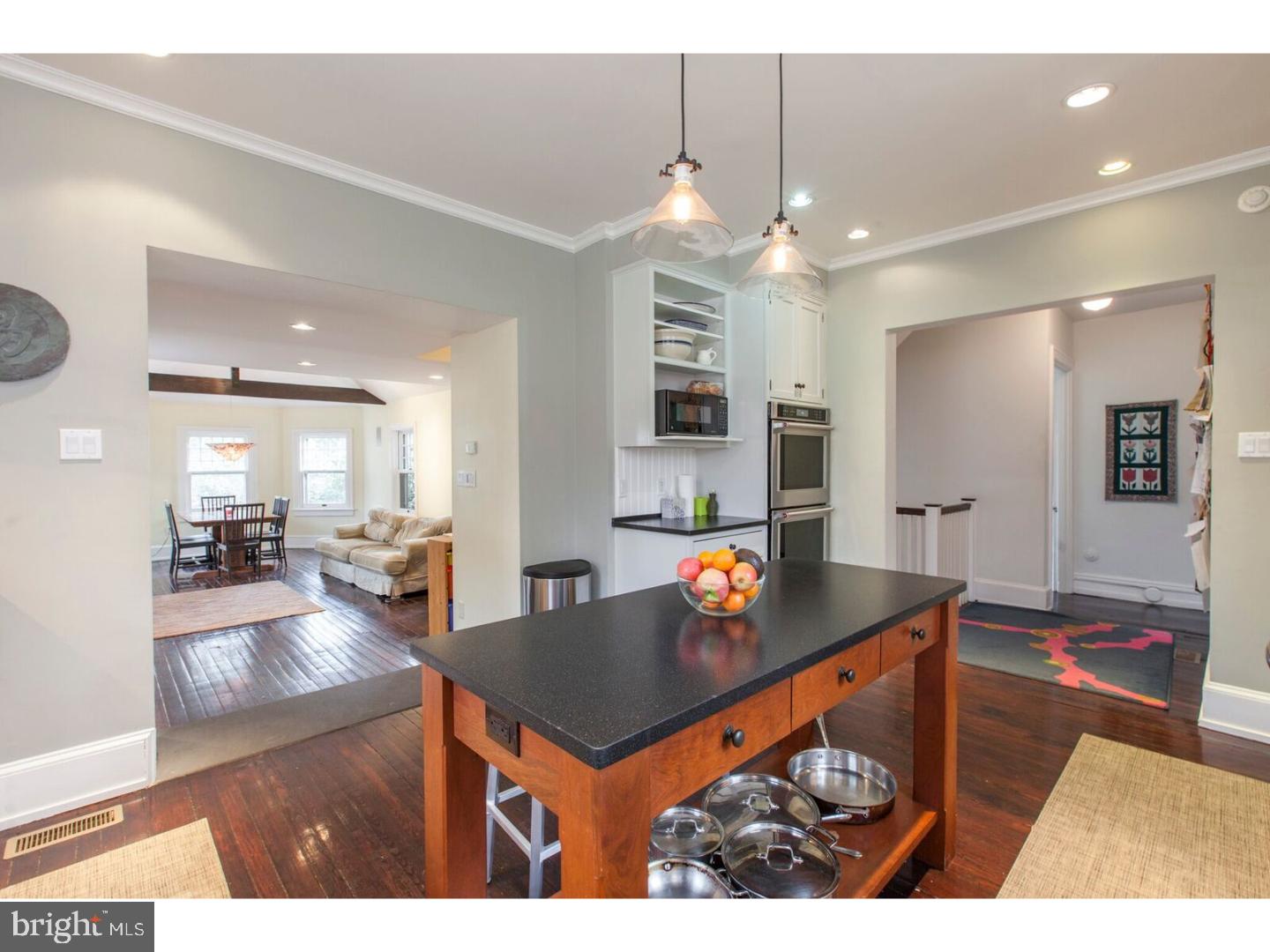 CHESTNUT HILL - Residential