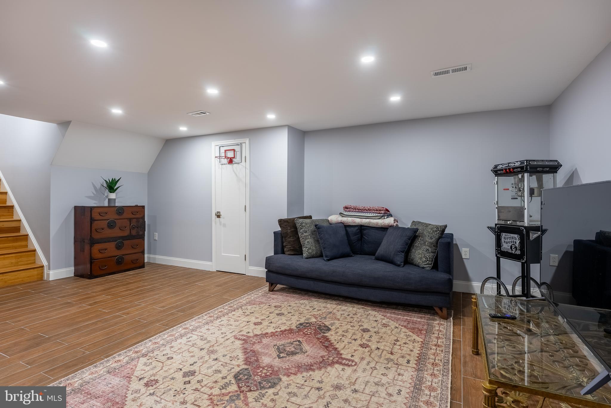 TIMOTHY PARK - Residential