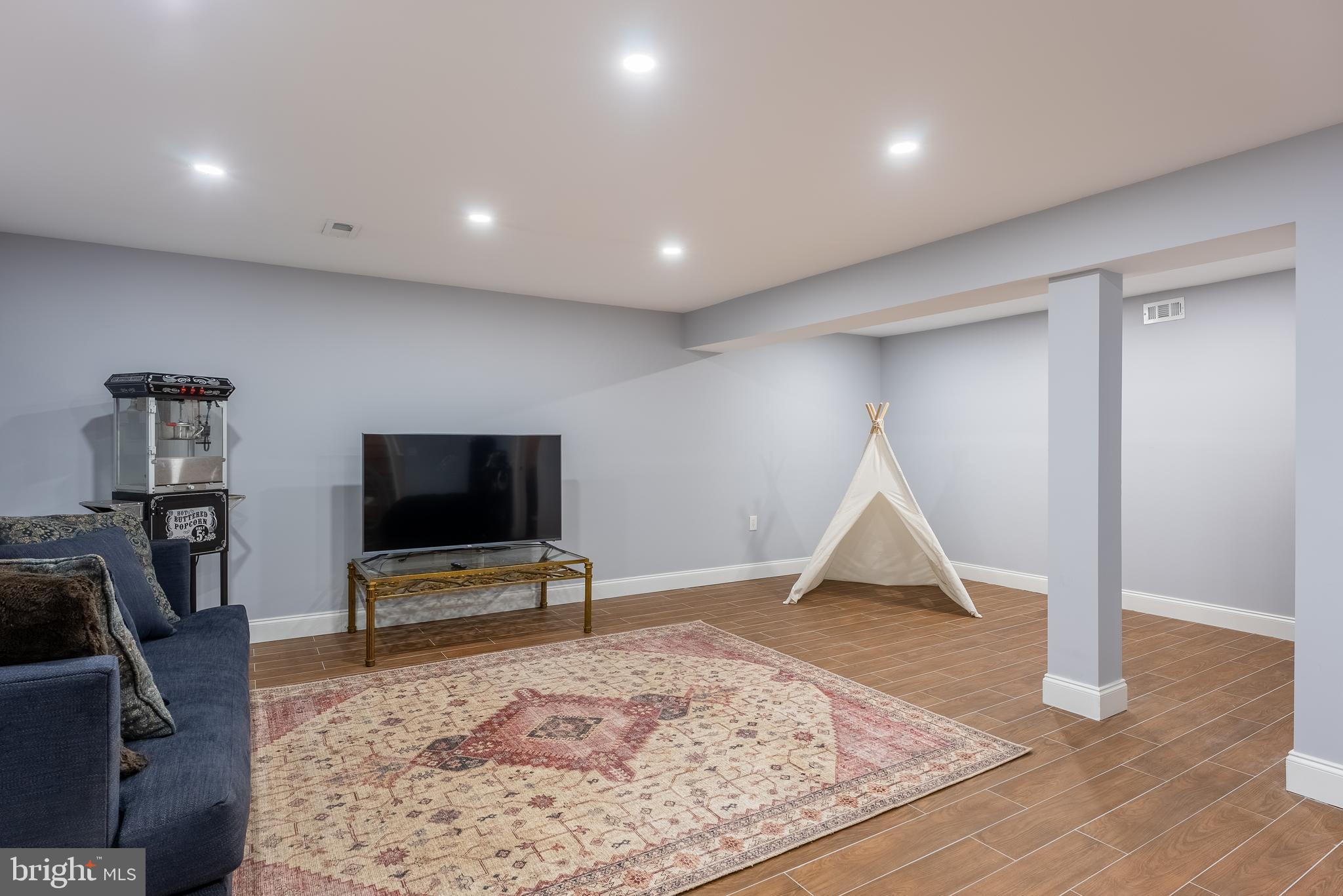 TIMOTHY PARK - Residential