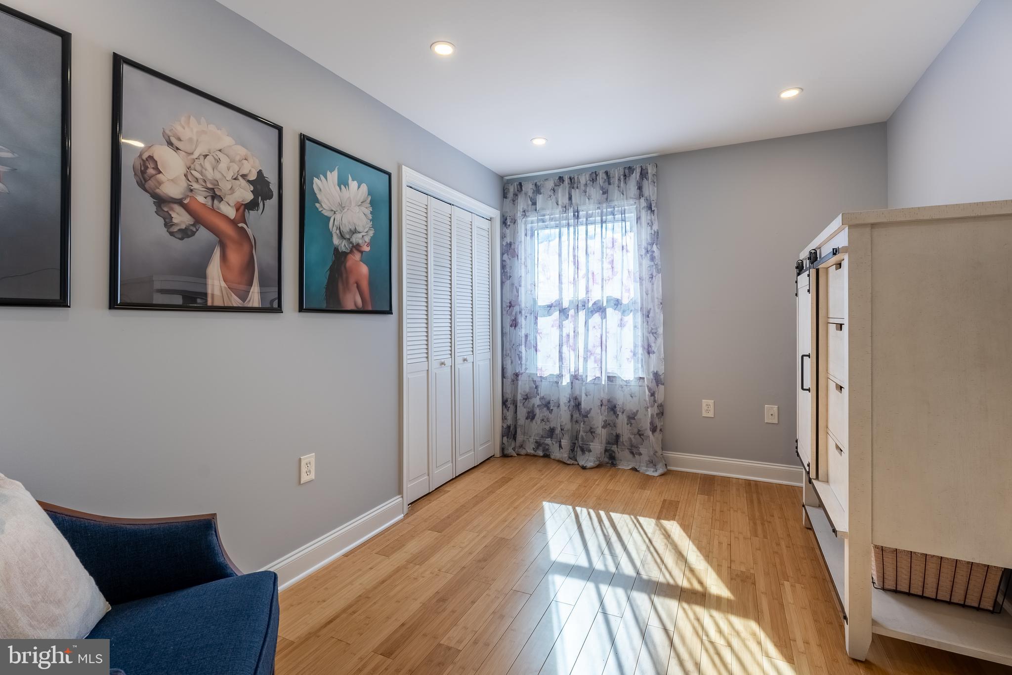 TIMOTHY PARK - Residential