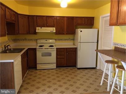 OLDE GREENWICH - Residential Lease