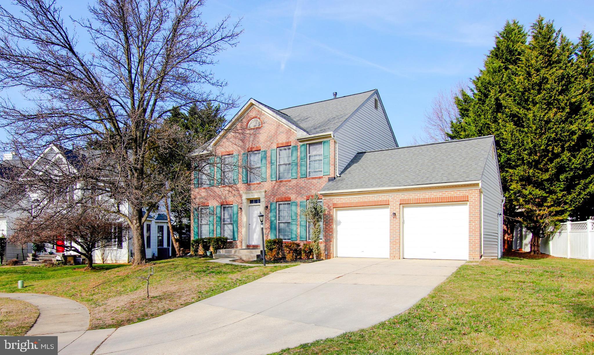 LONGRIDGE KNOLLS - Residential