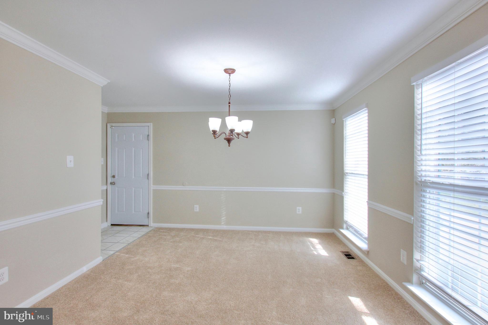 LONGRIDGE KNOLLS - Residential