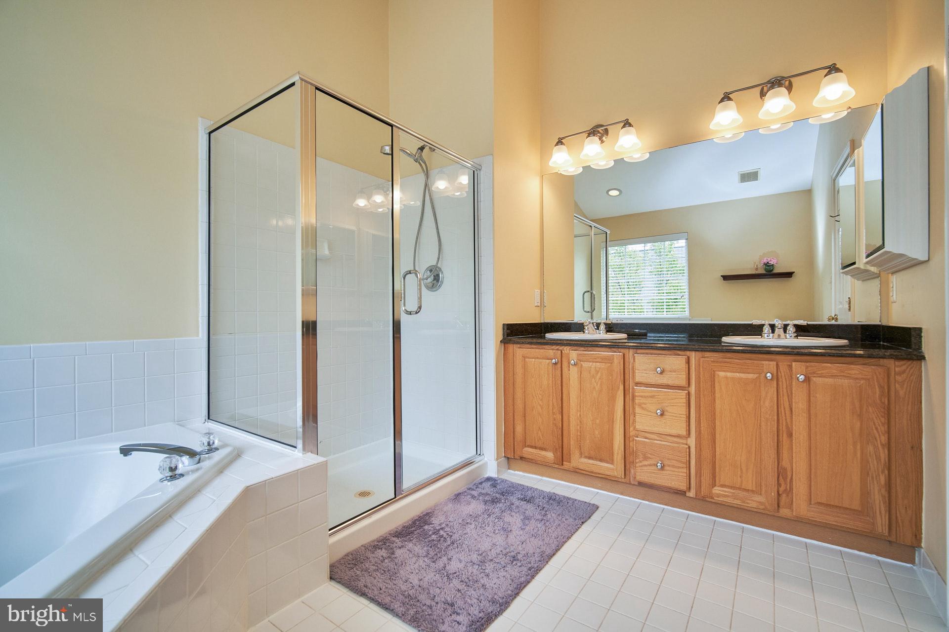 RANDOM HILLS LAND BAY - Residential