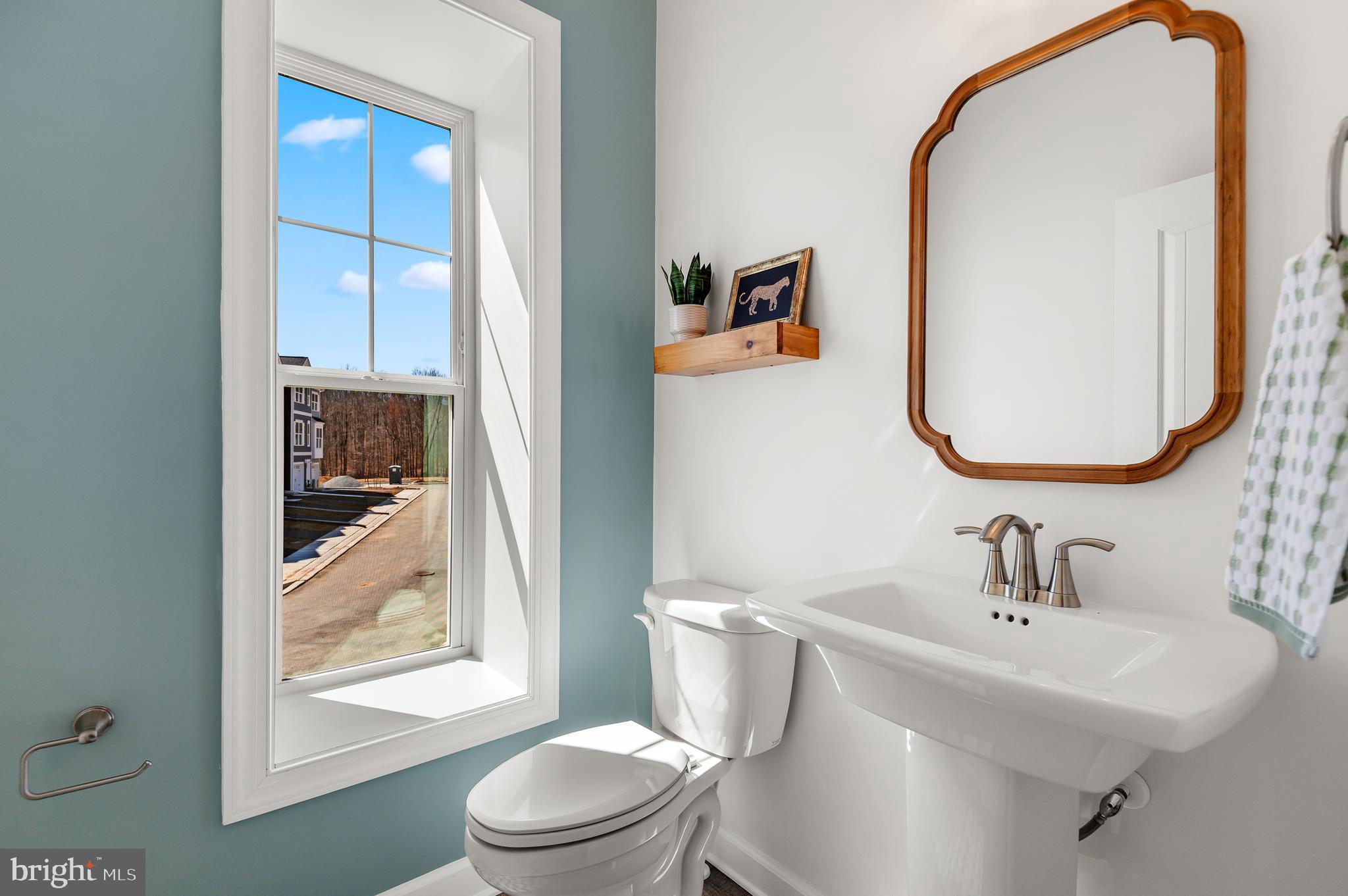 HOLLY WOODS - Residential