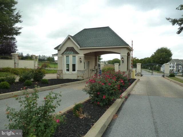 REGENTS GLEN - Residential