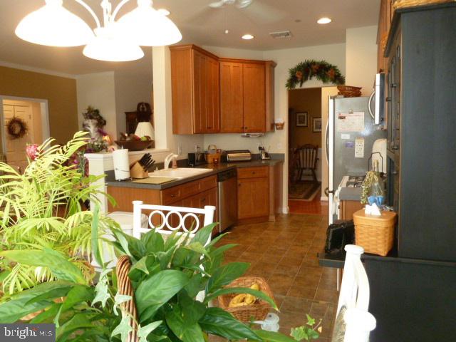 REGENTS GLEN - Residential