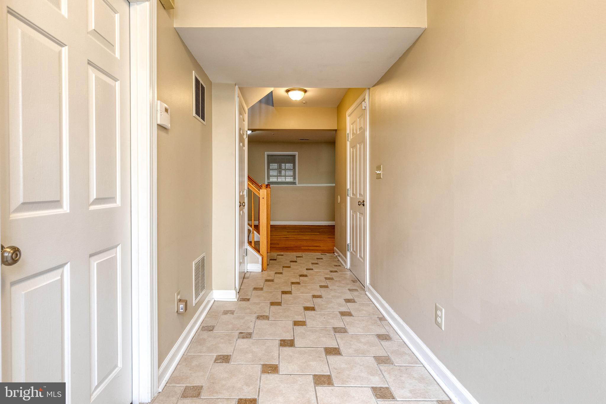 RUSSETT - Residential Lease