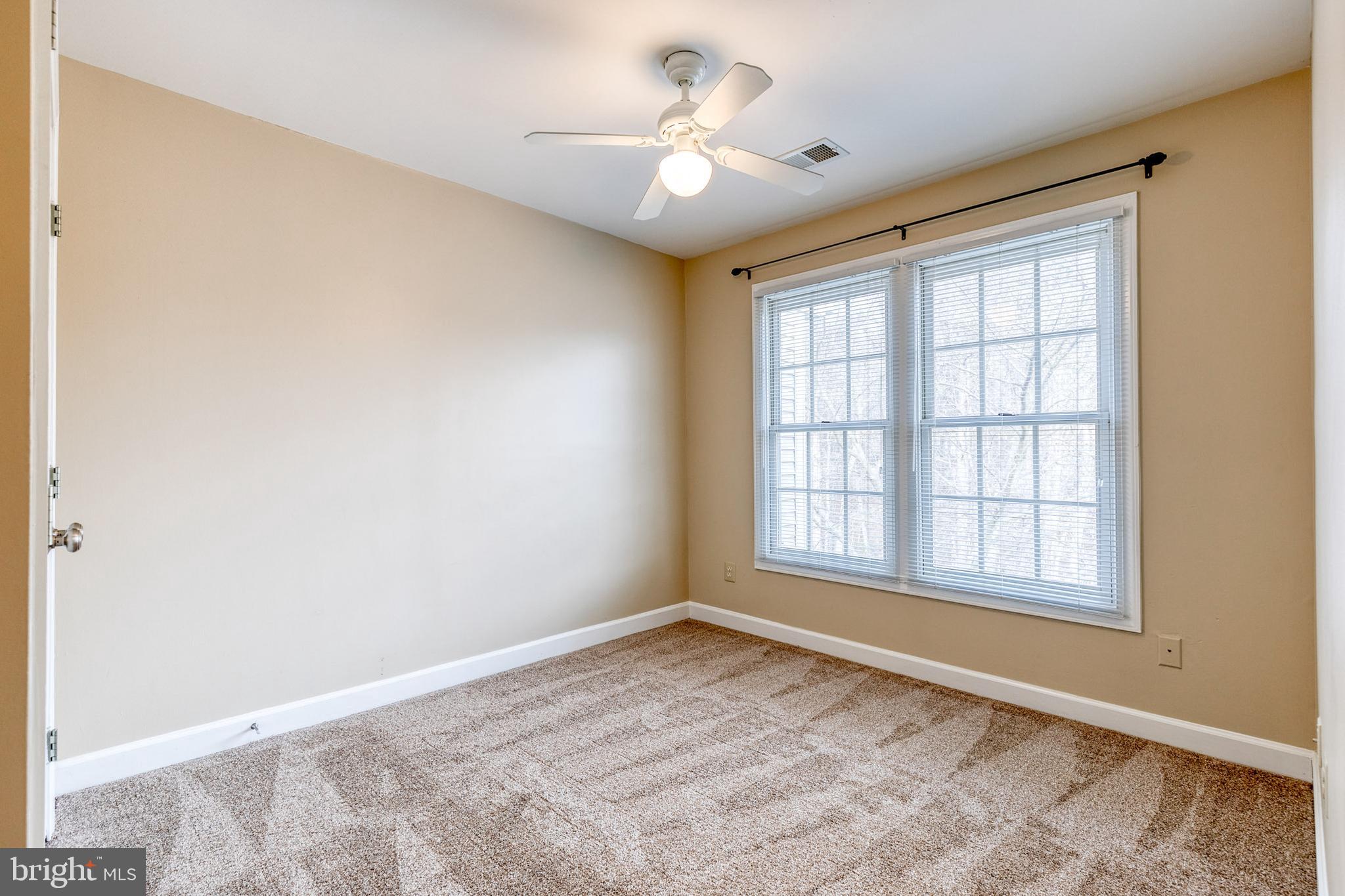 RUSSETT - Residential Lease