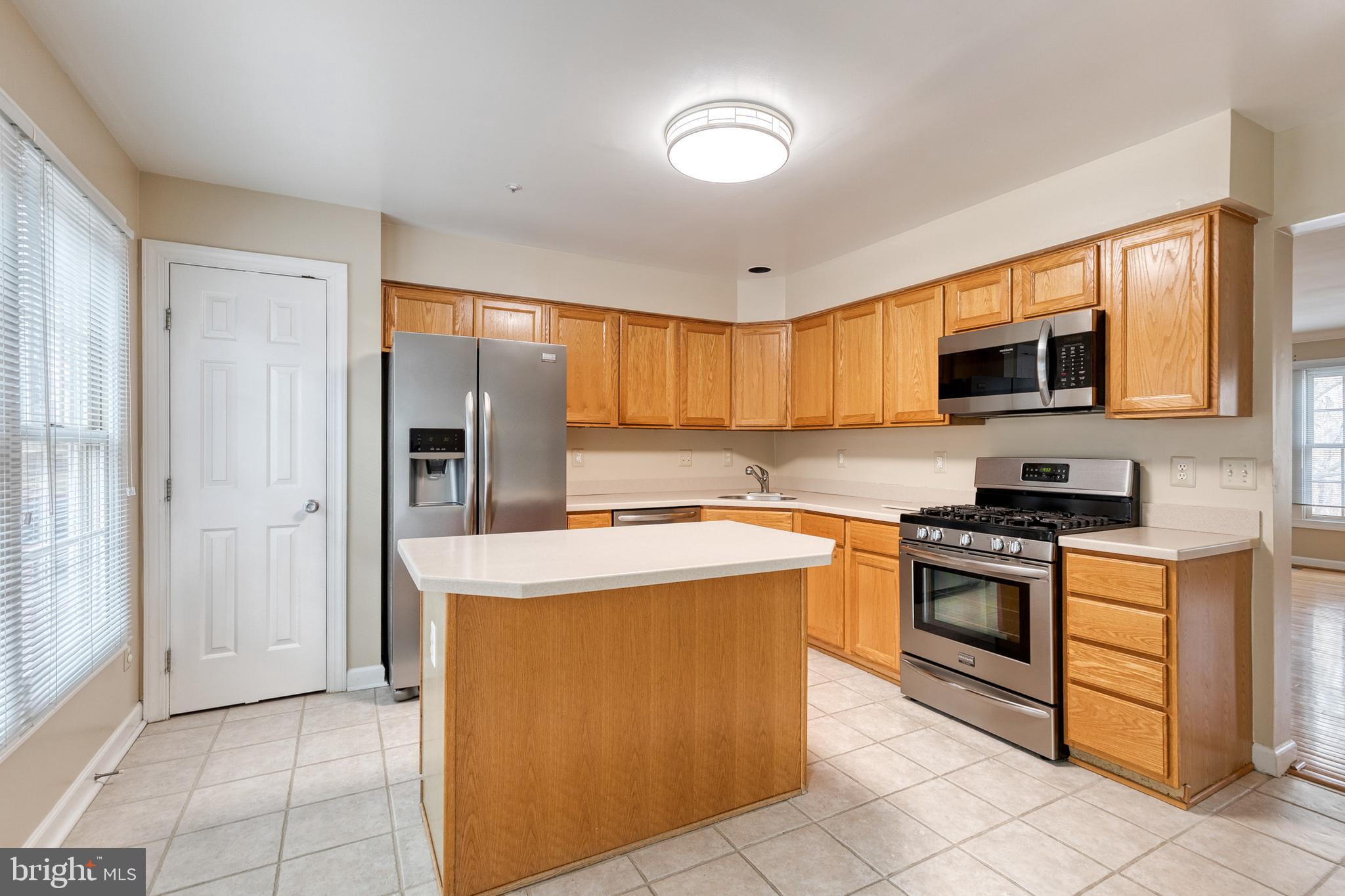 RUSSETT - Residential Lease