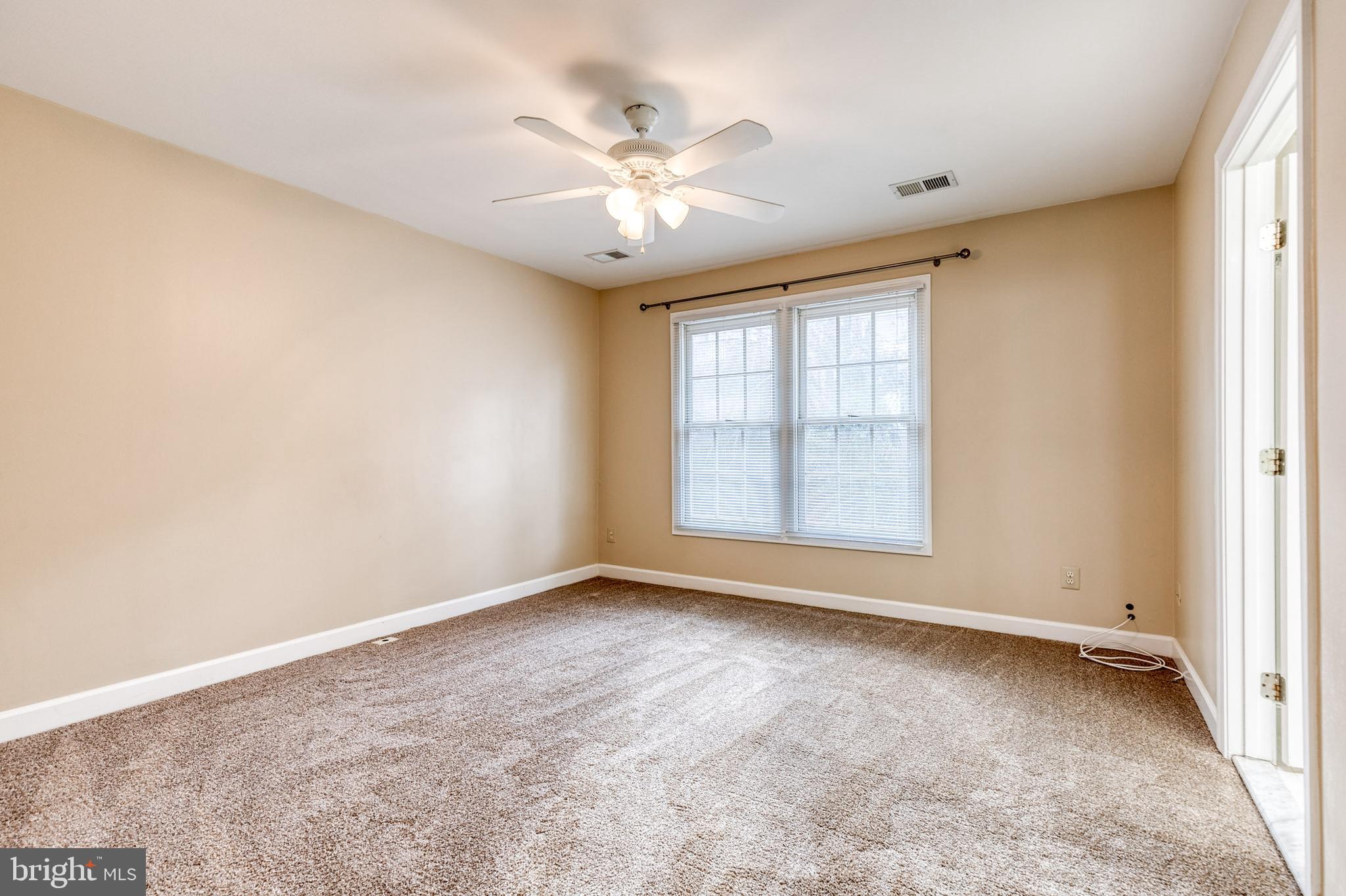 RUSSETT - Residential Lease