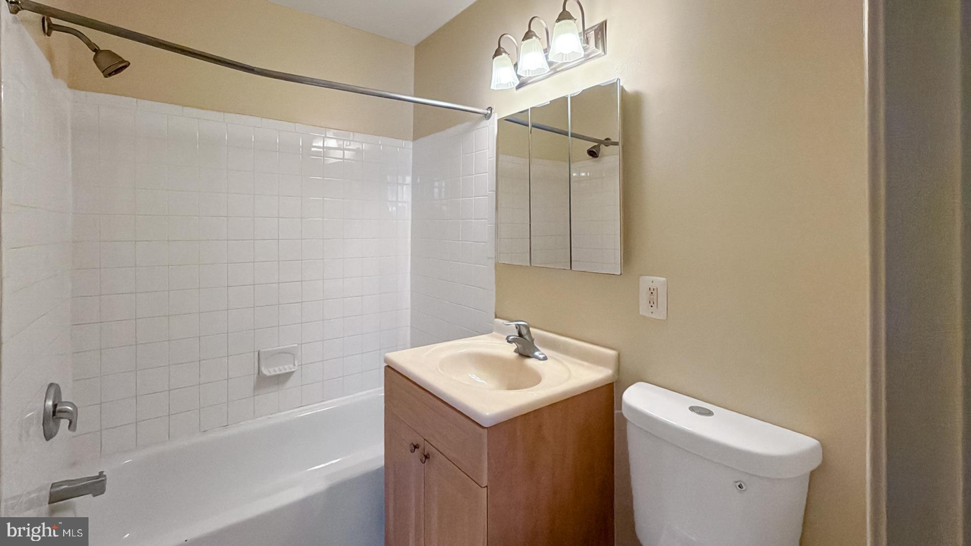 THE FAIRMONT 1005 CONDO - Residential