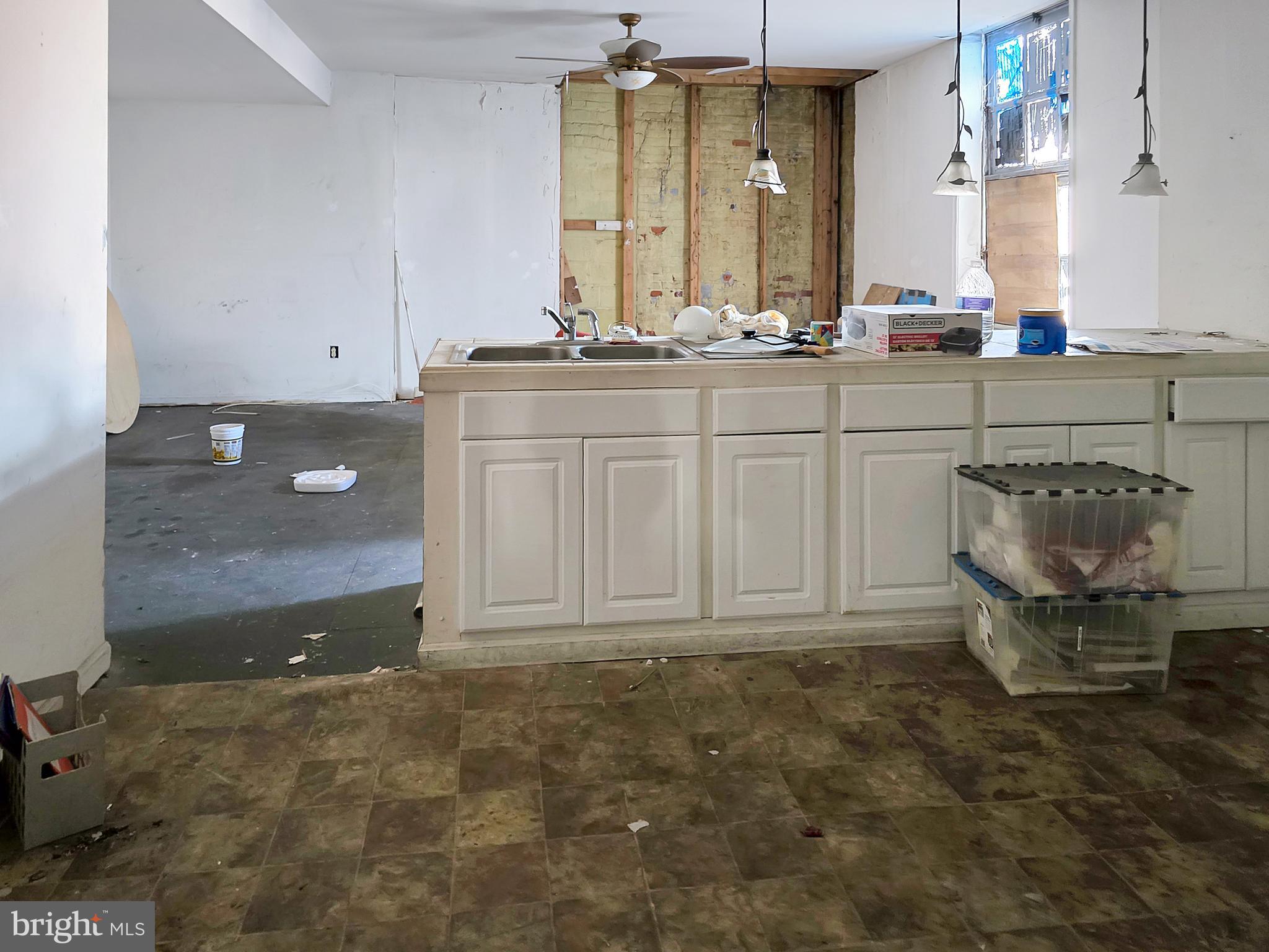 NONE AVAILABLE - Commercial Lease