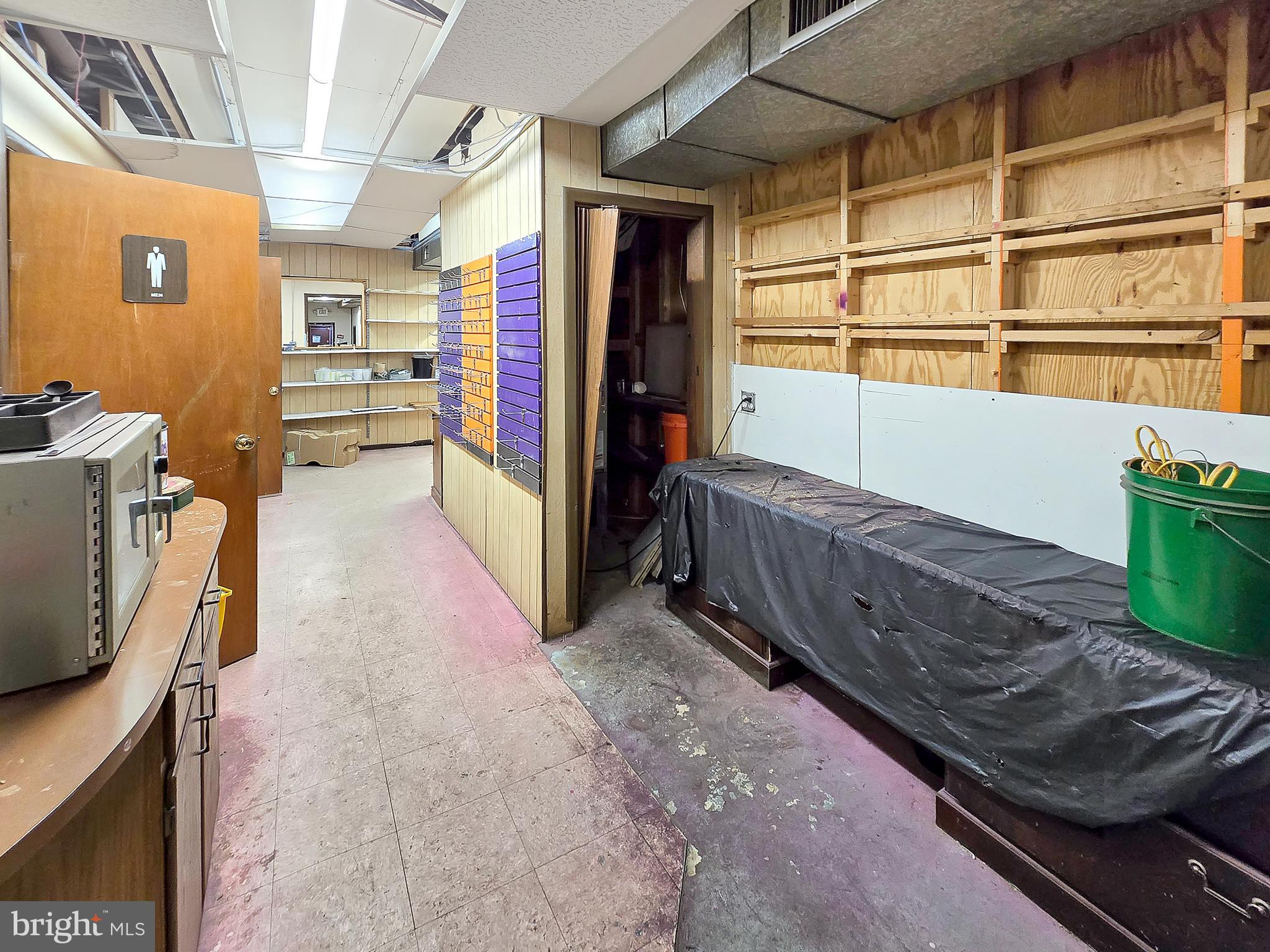 NONE AVAILABLE - Commercial Lease