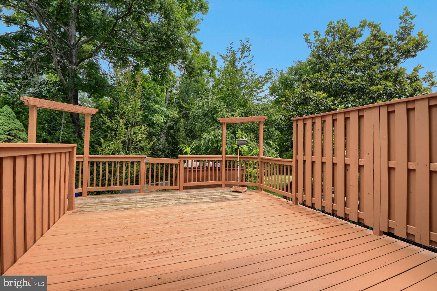 26 WHITE PINE COURT