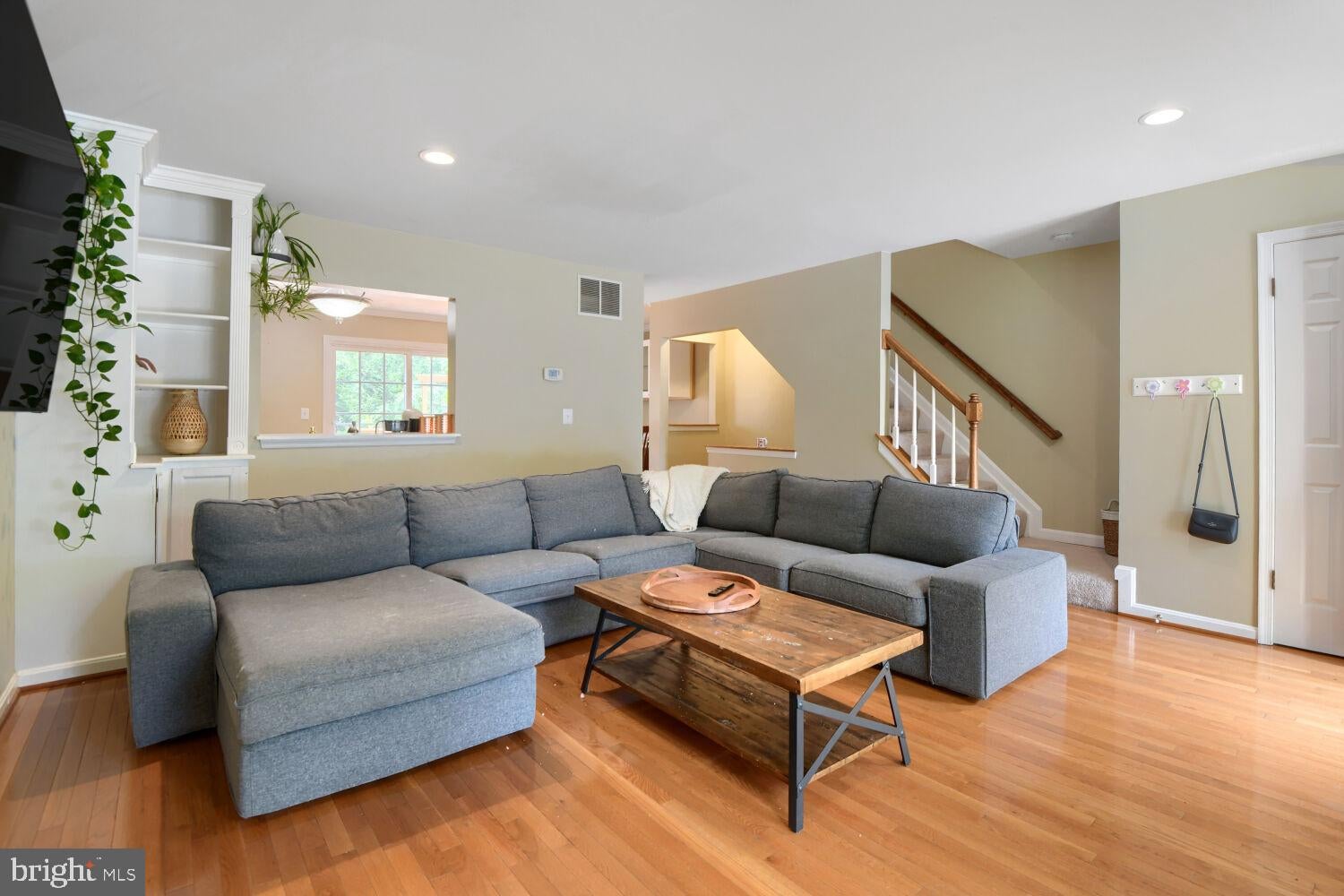 26 WHITE PINE COURT